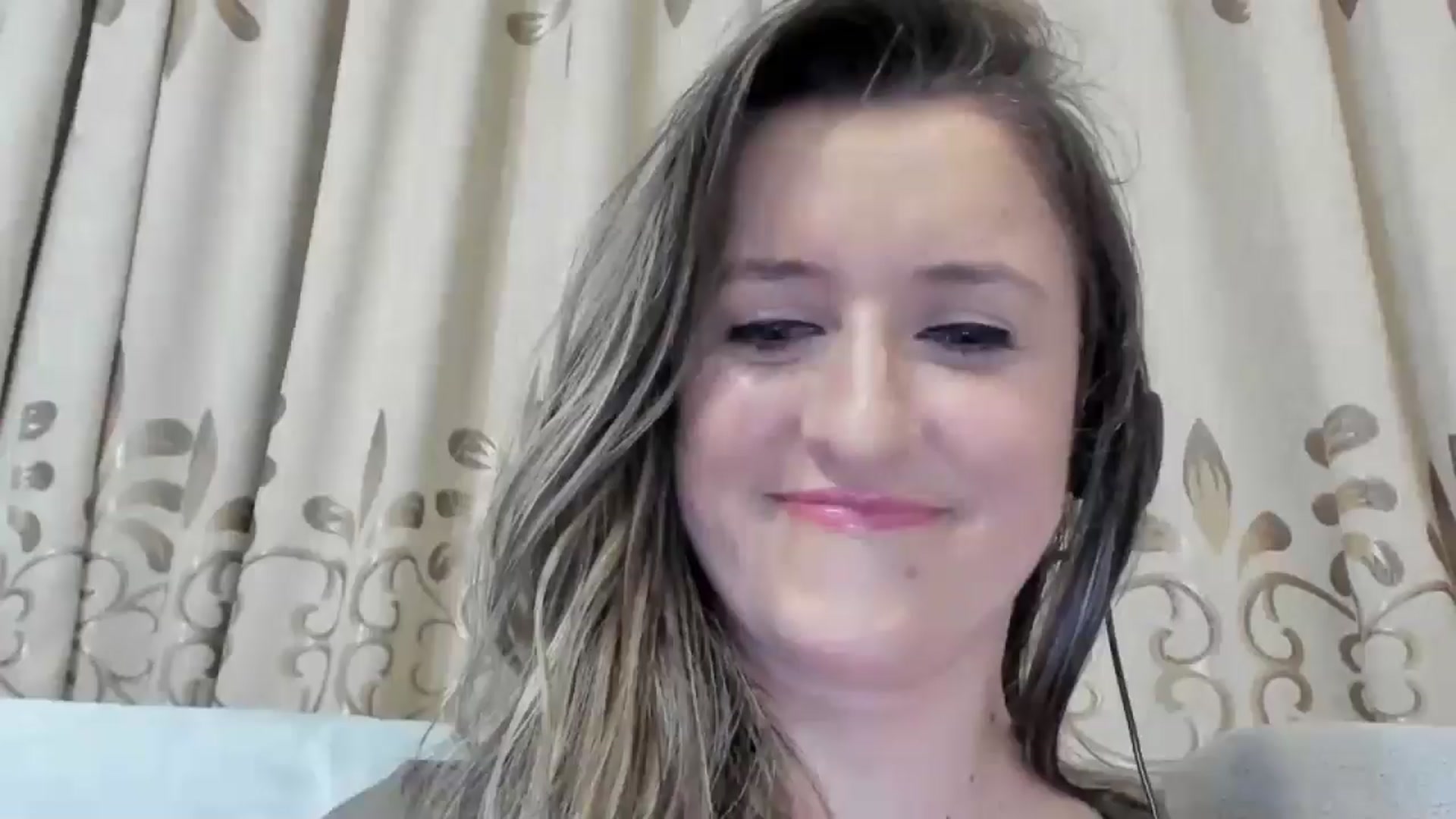 Gallery image thumbnail from BestDream's myfreecams stream on, 04/16/2025, 23:32 image 8 of 20