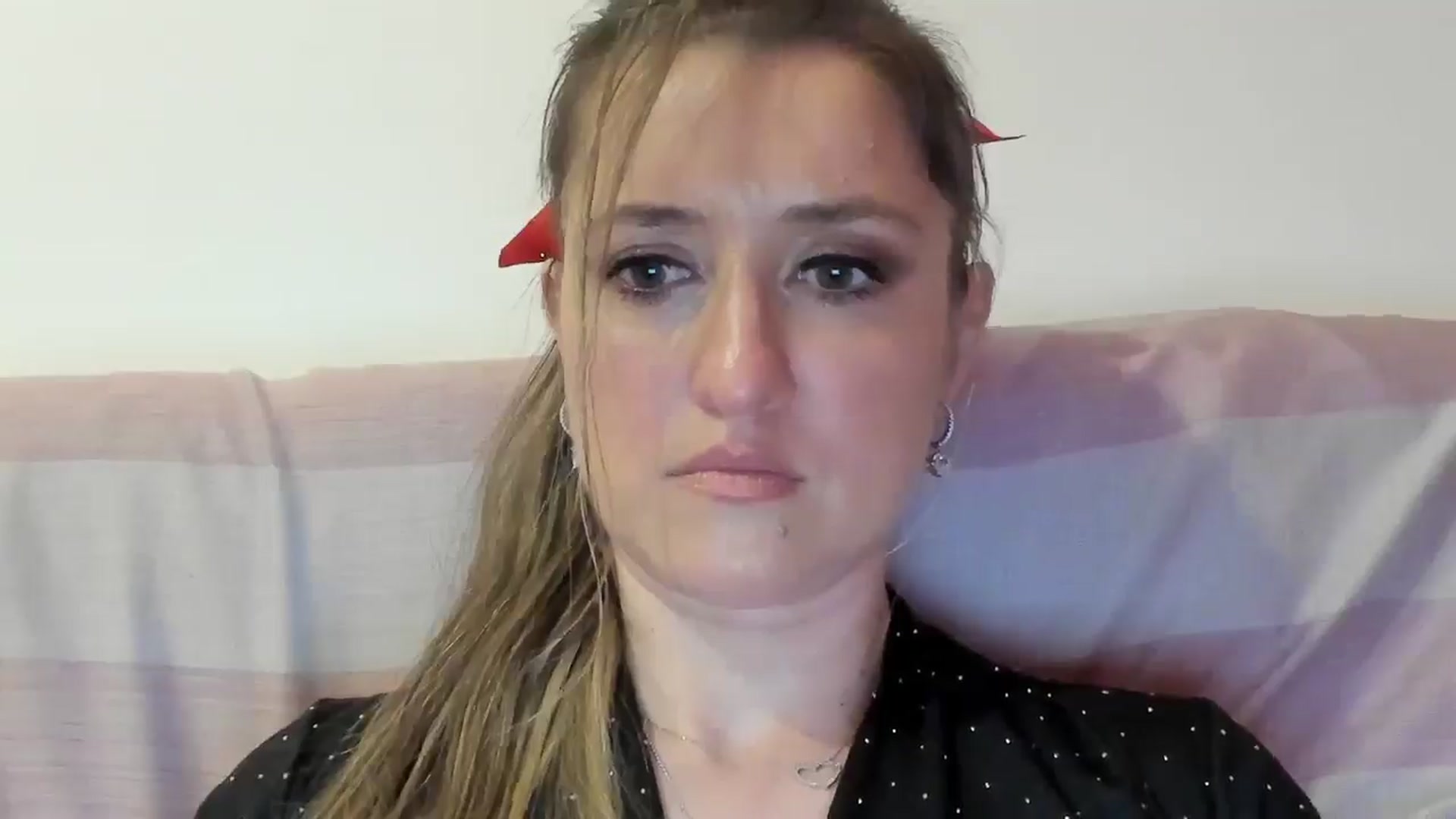 Gallery image thumbnail from BestDream's myfreecams stream on, 04/21/2025, 23:28 image 8 of 20