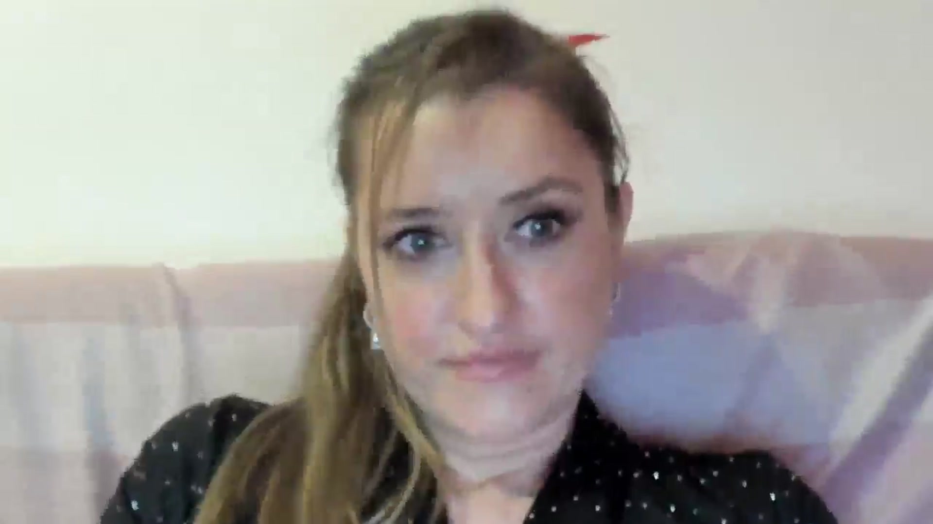 Gallery image thumbnail from BestDream's myfreecams stream on, 04/21/2025, 23:28 image 17 of 20