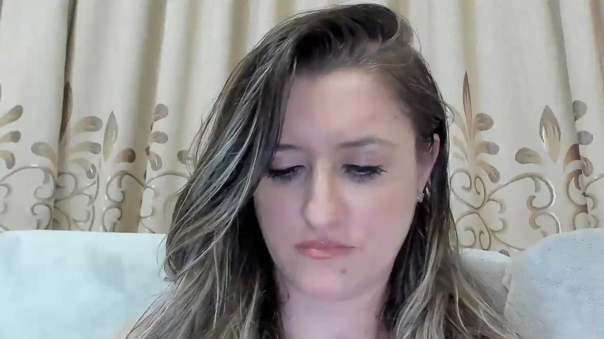 Gallery image thumbnail from BestDream's myfreecams stream on, 04/25/2025, 24:24 image 2 of 20