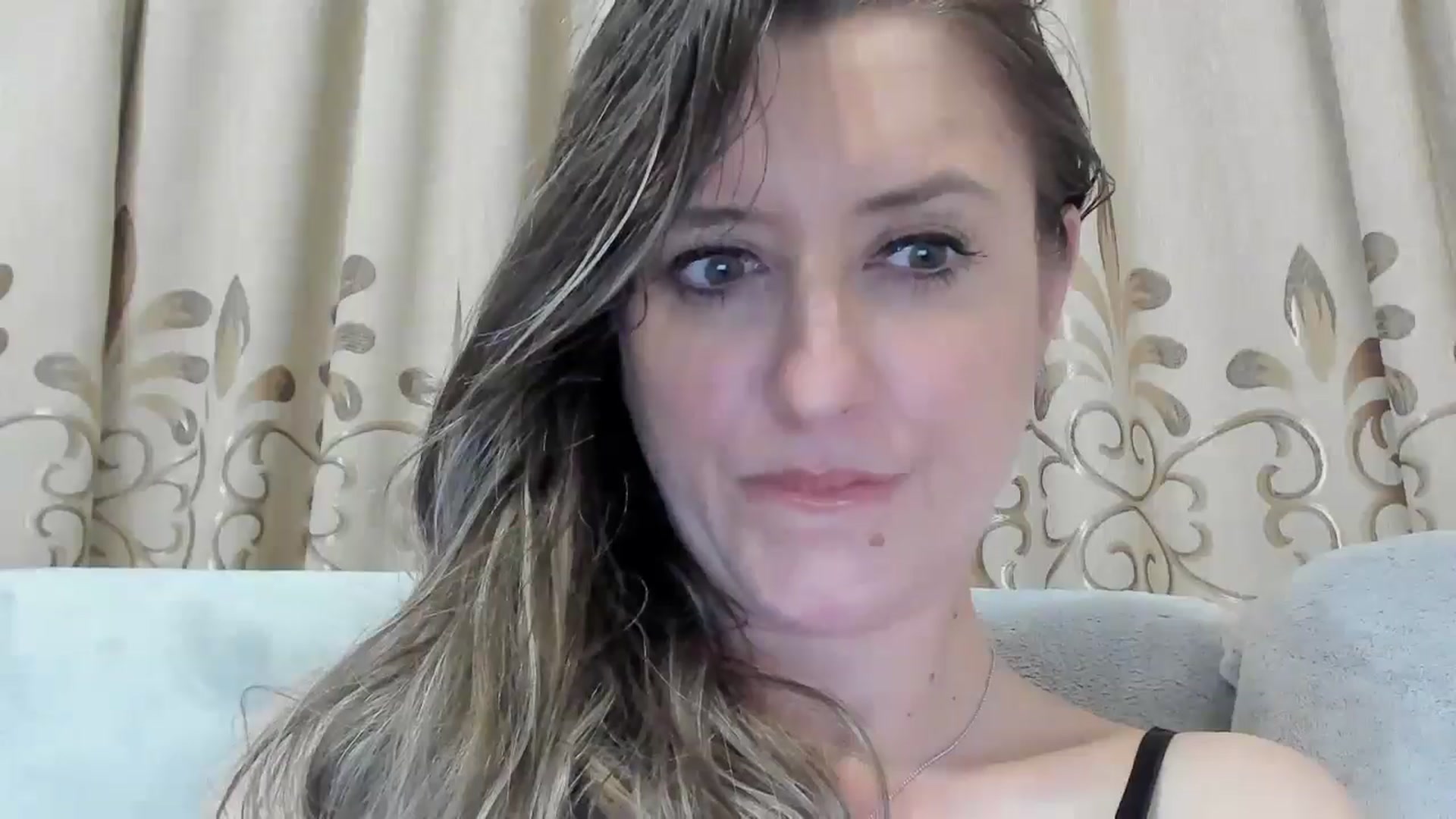 Gallery image thumbnail from BestDream's myfreecams stream on, 04/25/2025, 24:24 image 10 of 20
