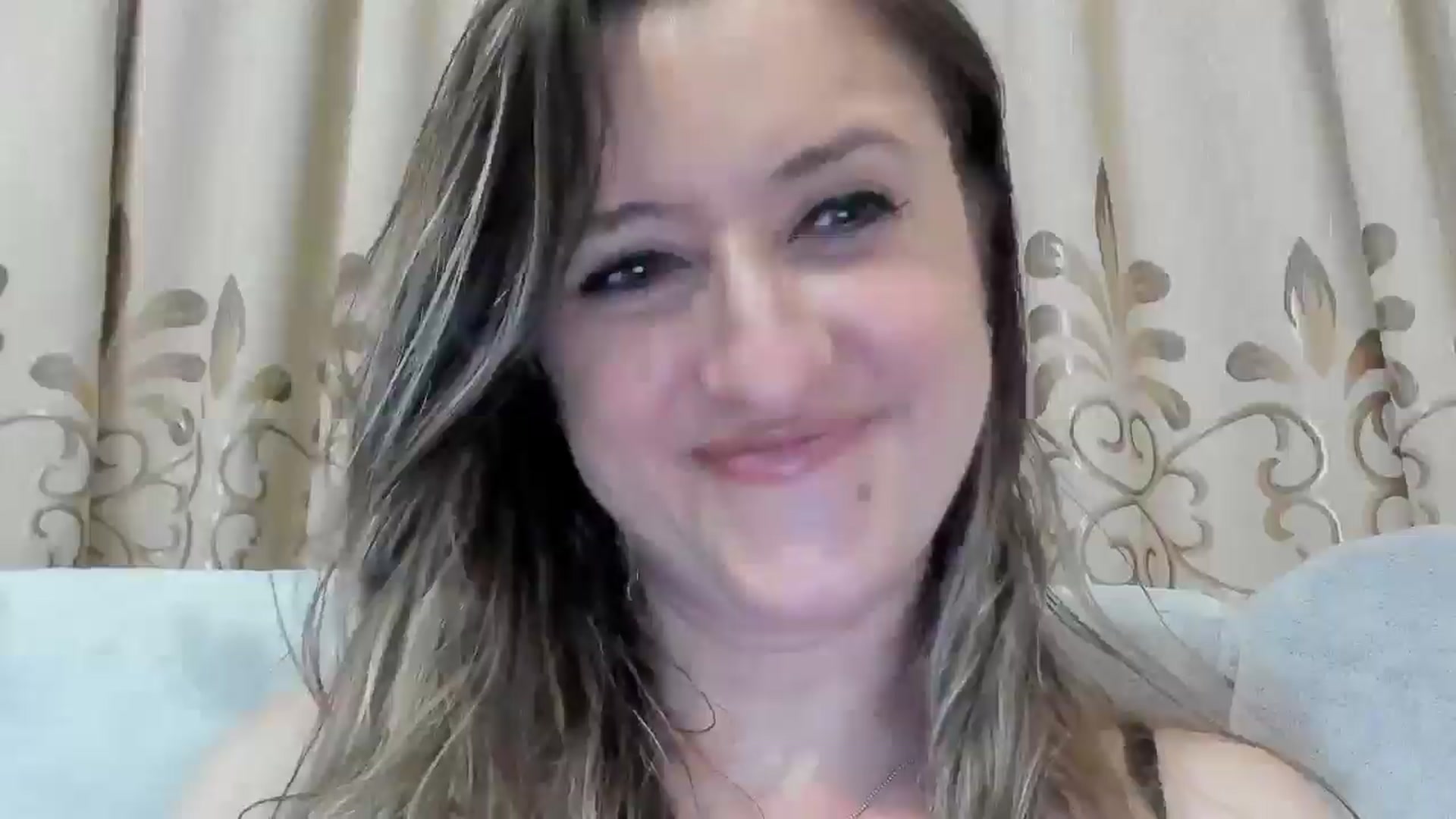 Gallery image thumbnail from BestDream's myfreecams stream on, 04/25/2025, 24:24 image 8 of 20