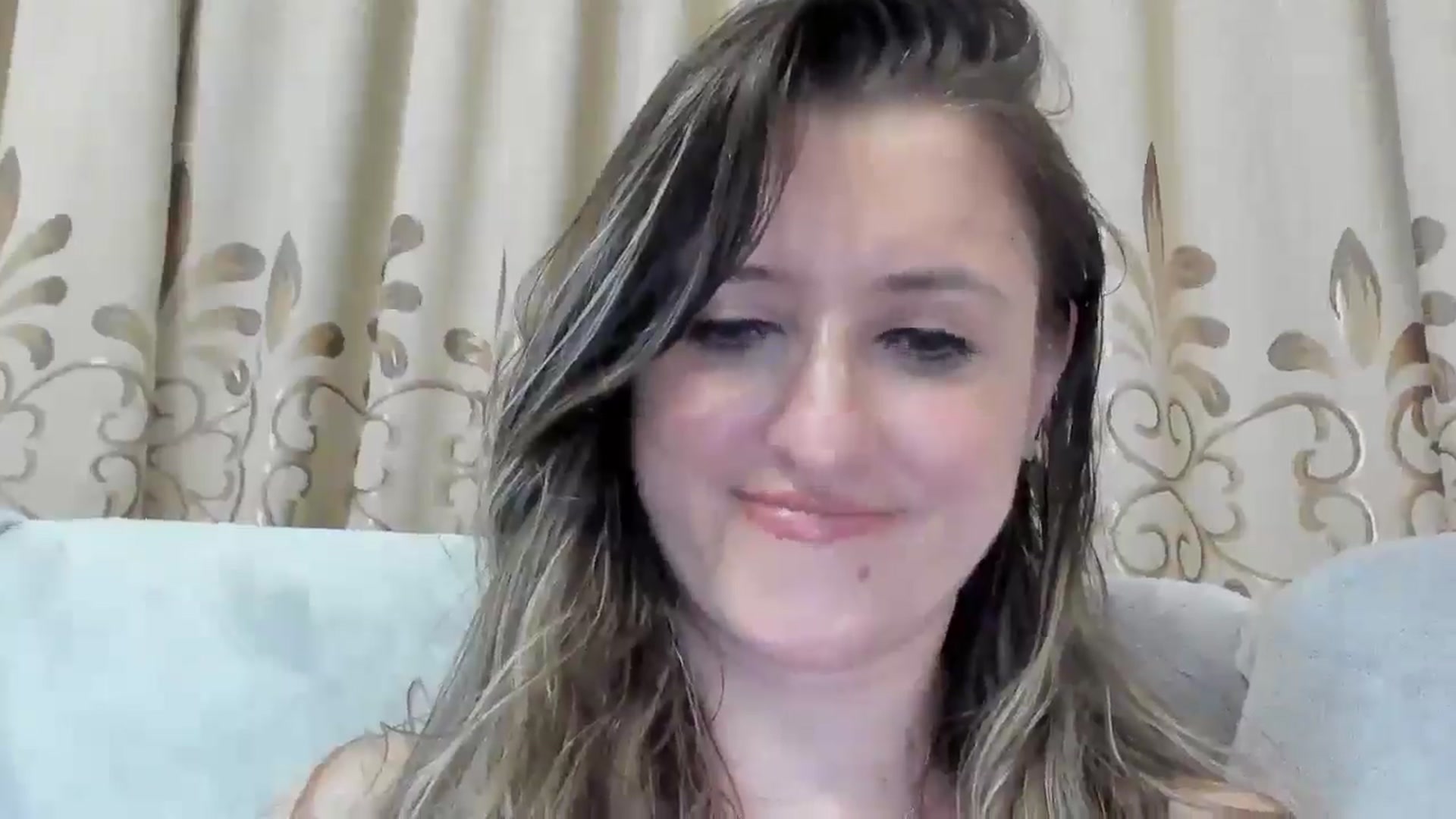Gallery image thumbnail from BestDream's myfreecams stream on, 04/25/2025, 24:24 image 4 of 20