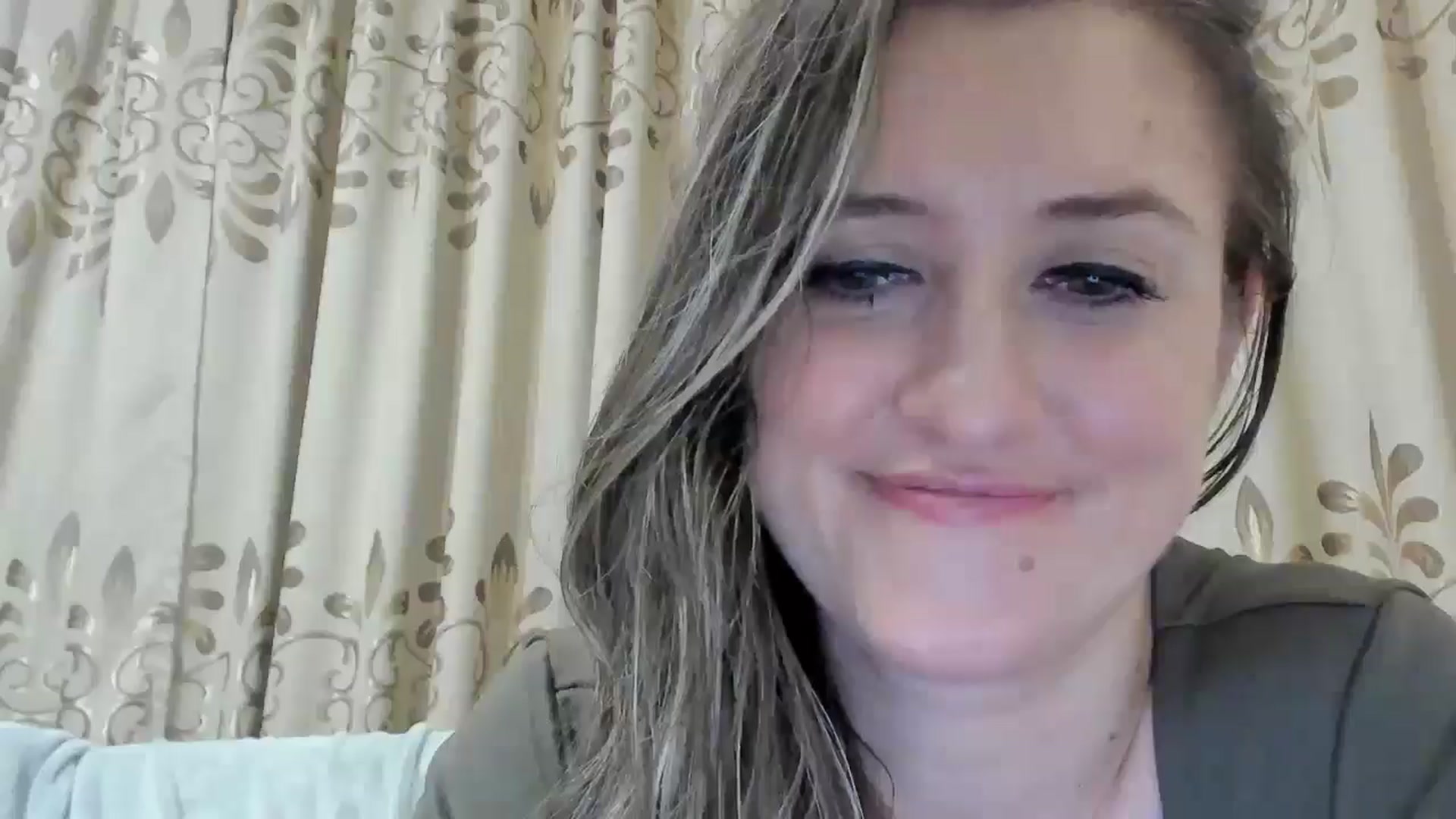 Gallery image thumbnail from BestDream's myfreecams stream on, 04/26/2025, 24:06 image 16 of 20