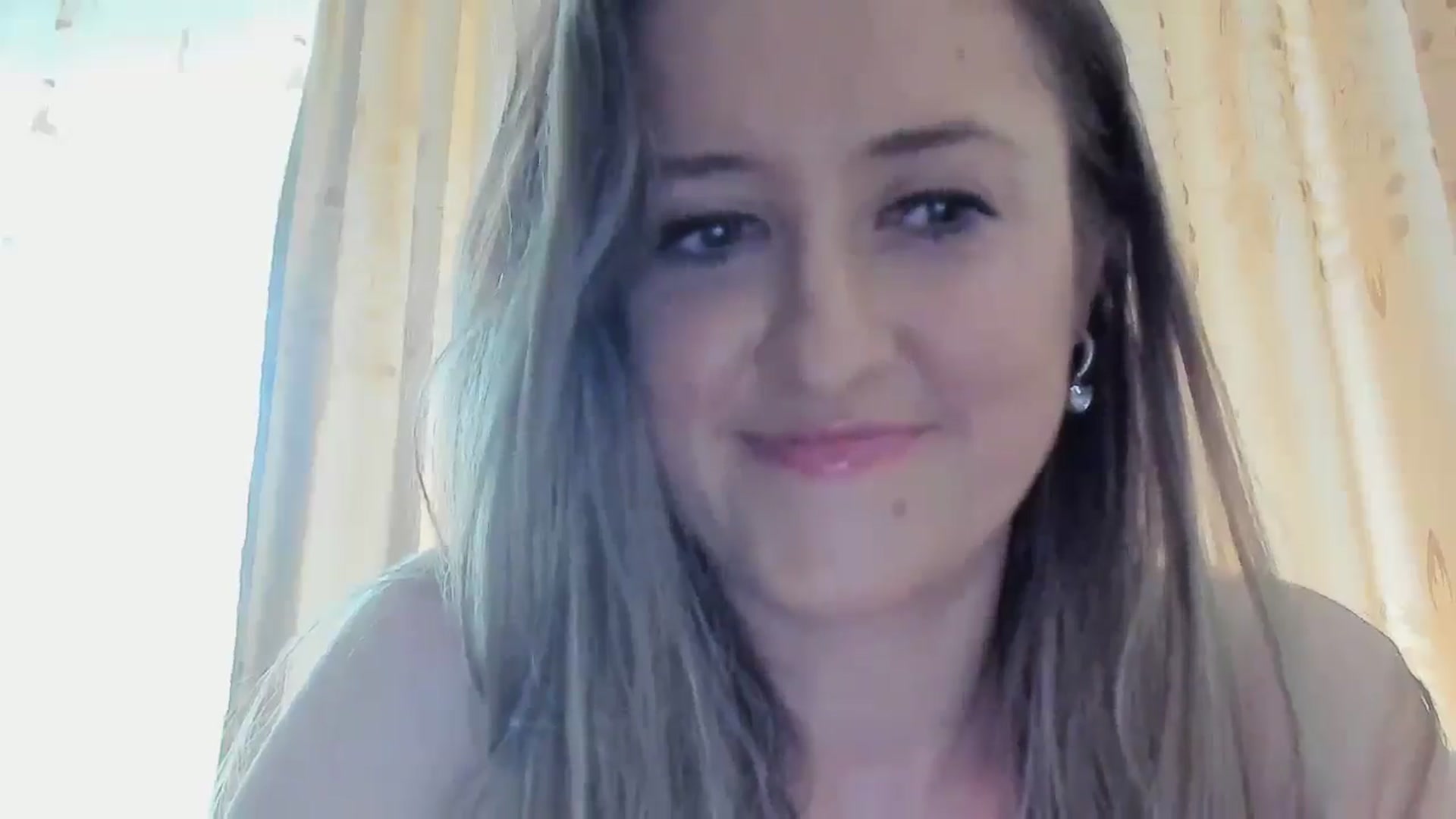 Gallery image thumbnail from BestDream's myfreecams stream on, 04/27/2025, 14:40 image 2 of 20