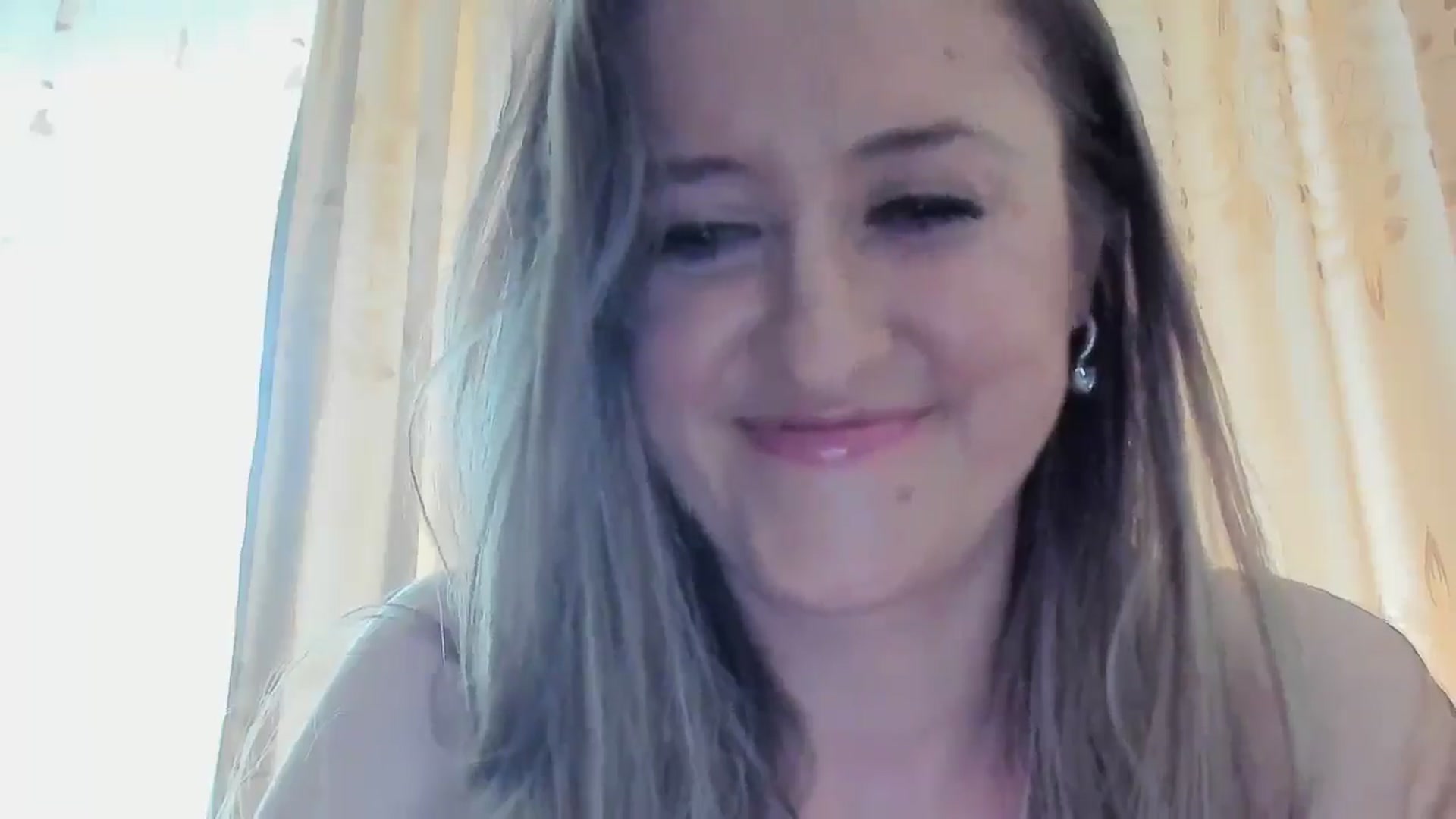Gallery image thumbnail from BestDream's myfreecams stream on, 04/27/2025, 14:40 image 4 of 20