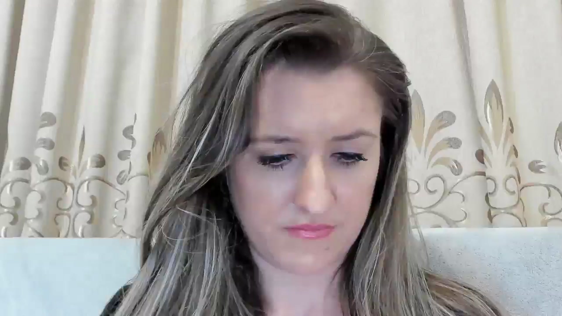Gallery image thumbnail from BestDream's myfreecams stream on, 04/27/2025, 21:55 image 3 of 20