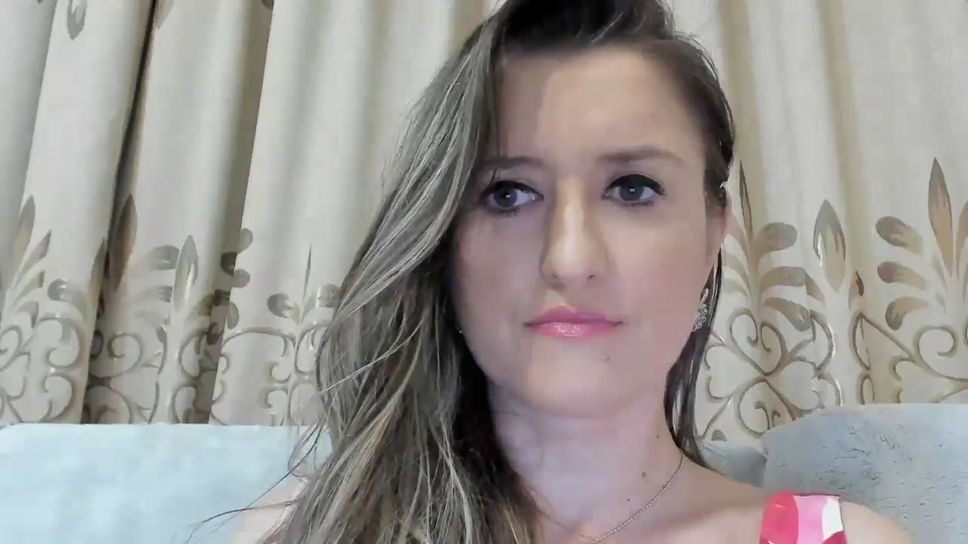 Gallery image thumbnail from BestDream's myfreecams stream on, 04/28/2025, 21:56 image 4 of 20