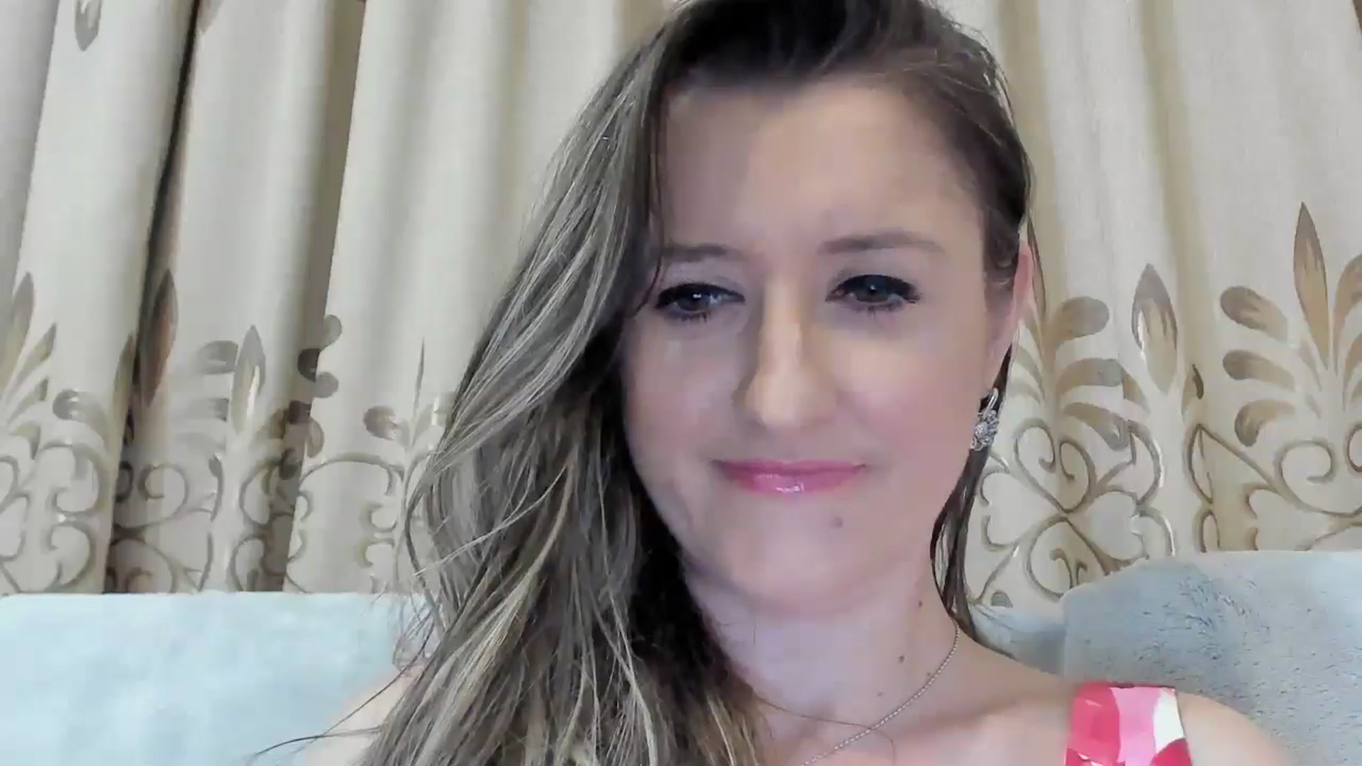 Gallery image thumbnail from BestDream's myfreecams stream on, 04/28/2025, 21:56 image 2 of 20