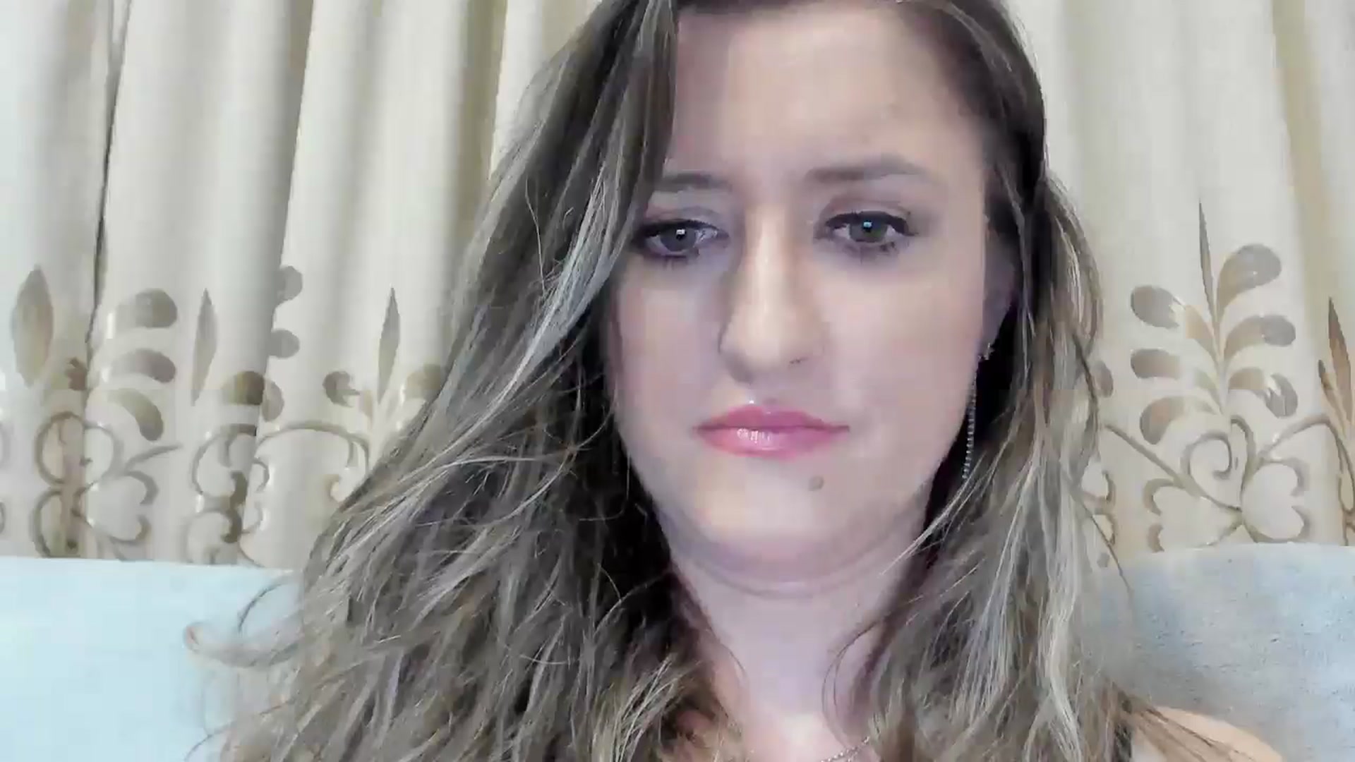Gallery image thumbnail from BestDream's myfreecams stream on, 05/05/2025, 23:46 image 9 of 20