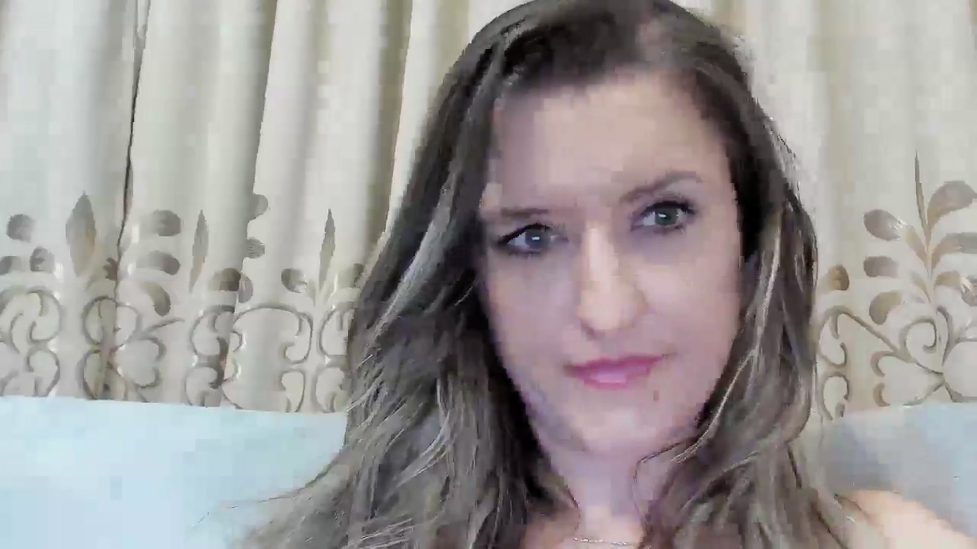 Gallery image thumbnail from BestDream's myfreecams stream on, 05/06/2025, 24:27 image 4 of 20