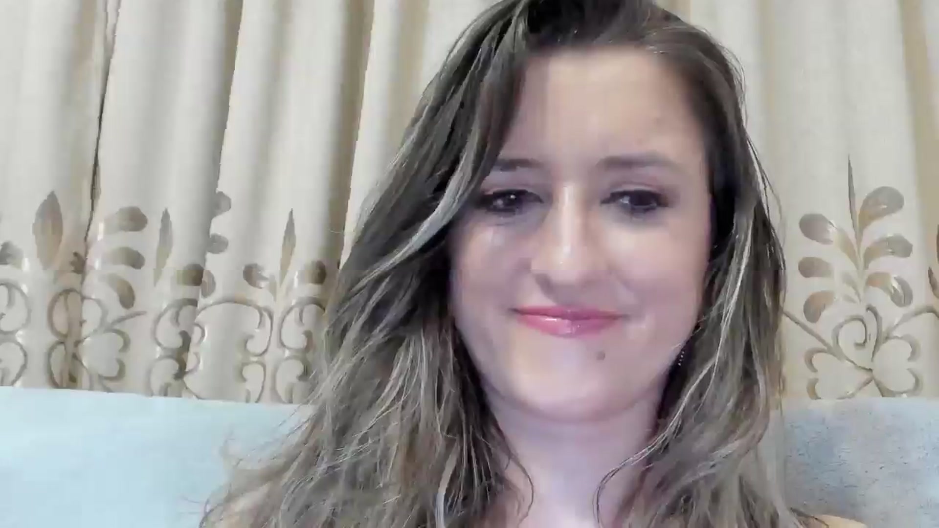 Gallery image thumbnail from BestDream's myfreecams stream on, 05/06/2025, 24:27 image 13 of 20