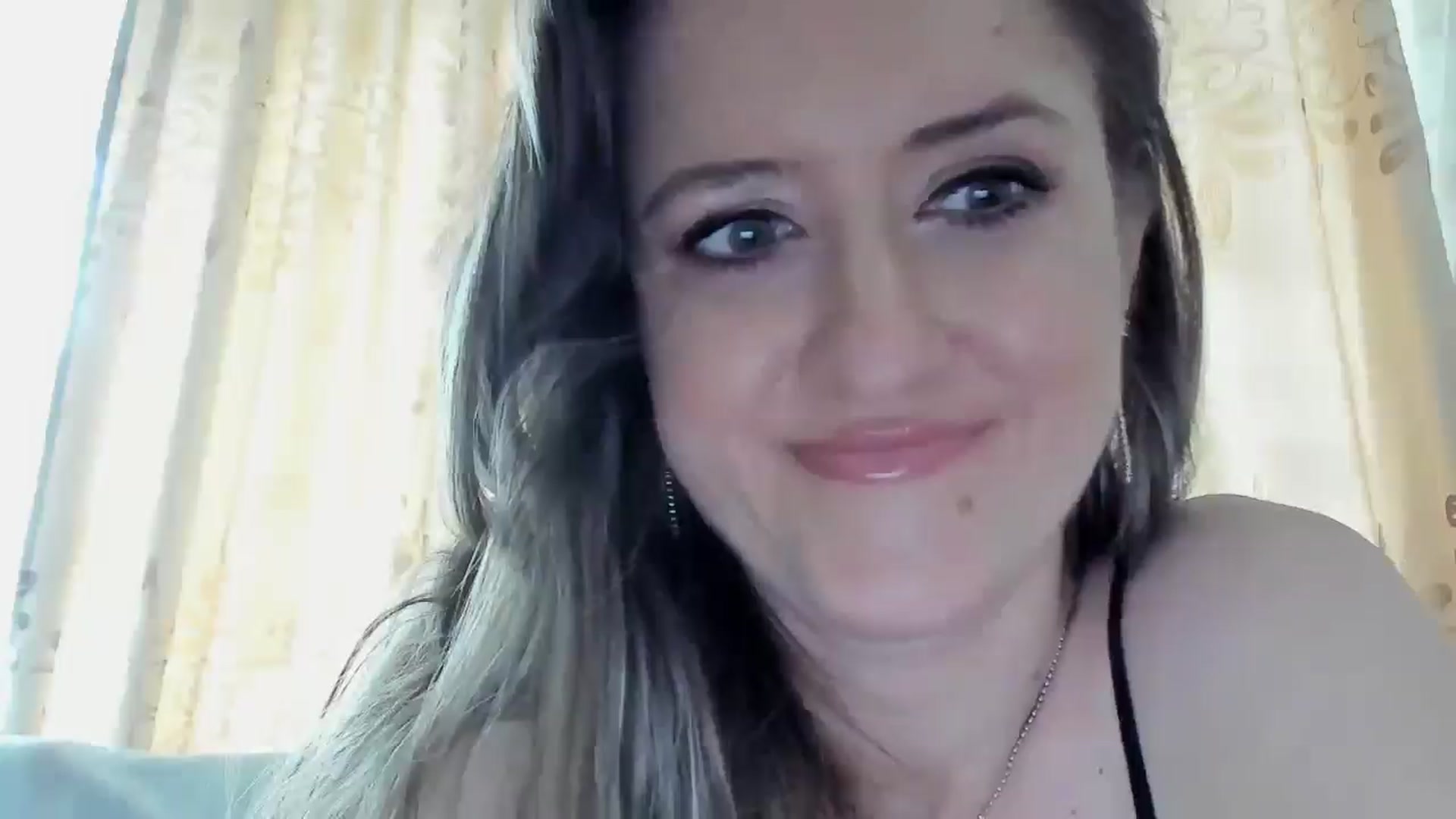 Gallery image thumbnail from BestDream's myfreecams stream on, 05/07/2025, 09:49 image 11 of 20