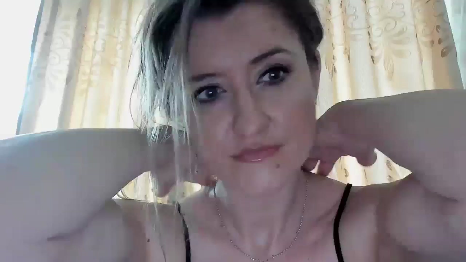Gallery image thumbnail from BestDream's myfreecams stream on, 05/07/2025, 09:49 image 18 of 20