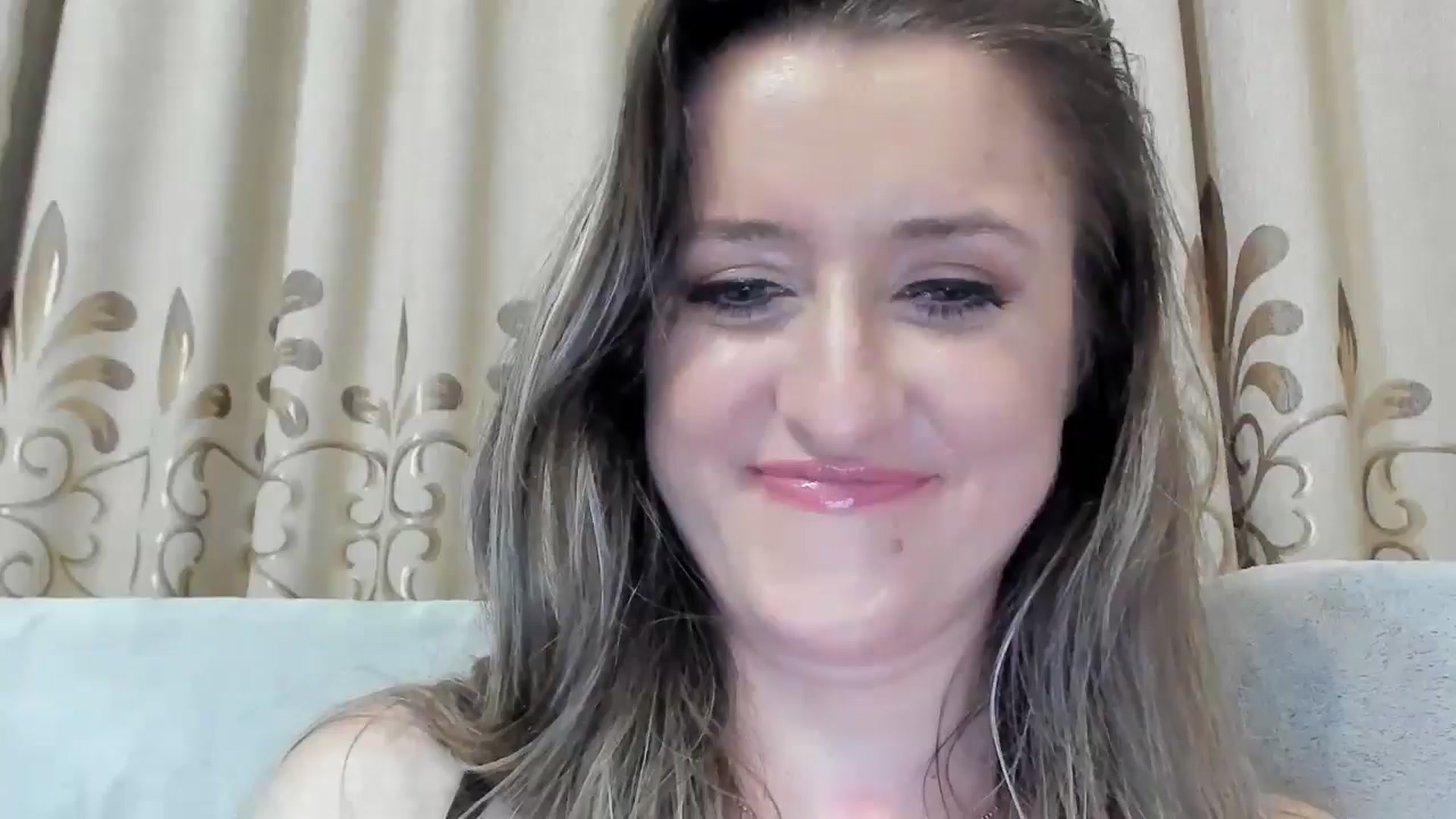 Gallery image thumbnail from BestDream's myfreecams stream on, 05/08/2025, 24:18 image 20 of 20