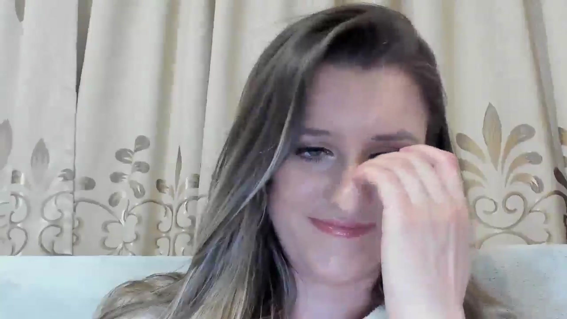 Gallery image thumbnail from BestDream's myfreecams stream on, 05/11/2025, 24:11 image 9 of 20