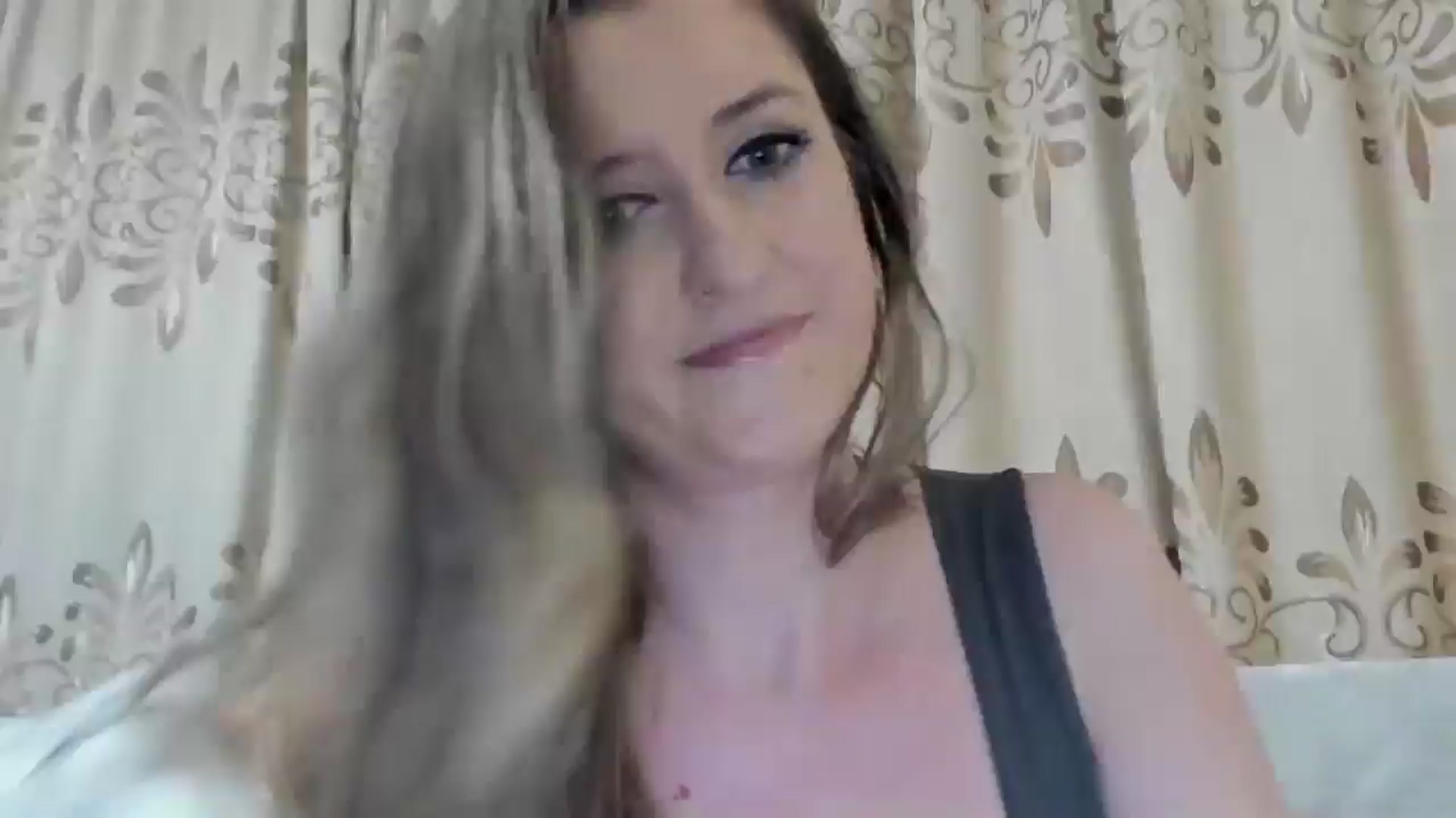 Gallery image thumbnail from BestDream's myfreecams stream on, 05/11/2025, 21:07 image 1 of 20