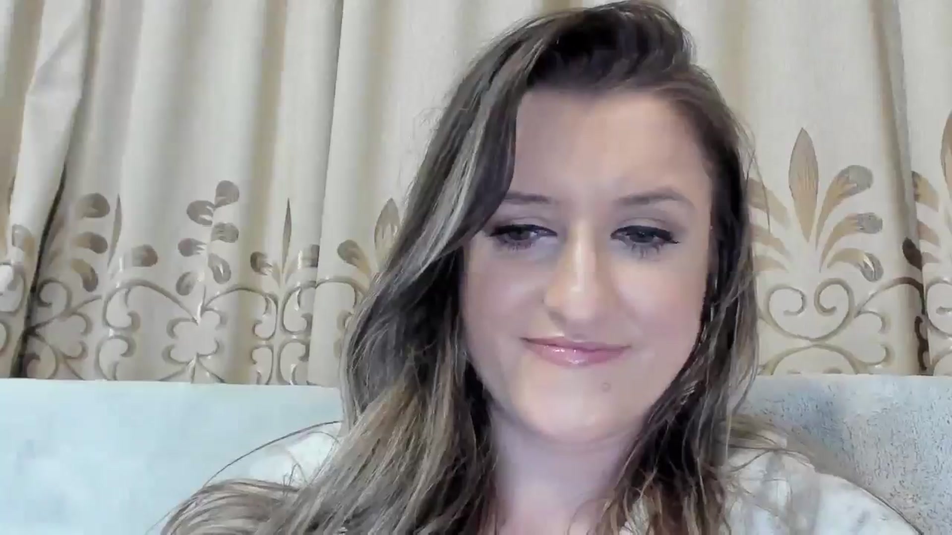 Gallery image thumbnail from BestDream's myfreecams stream on, 05/11/2025, 23:36 image 15 of 20