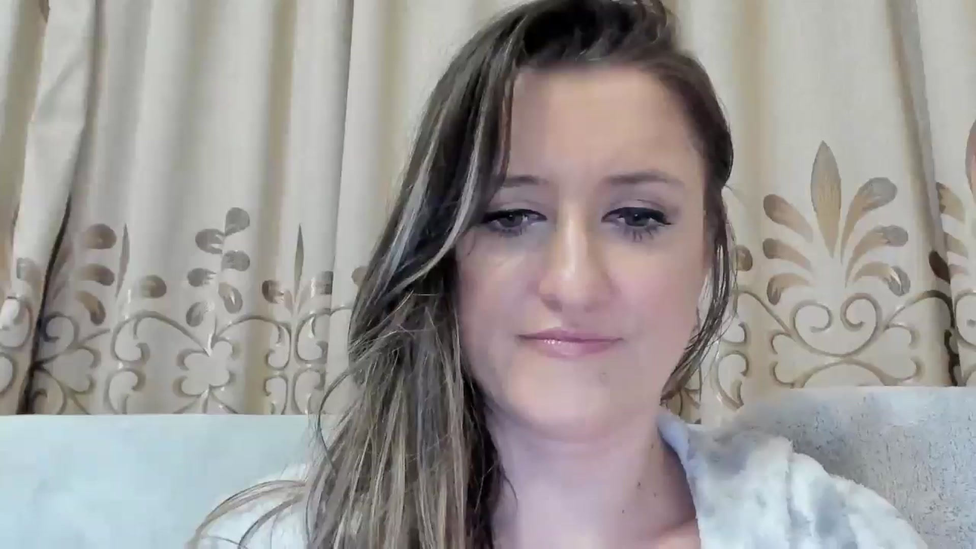 Gallery image thumbnail from BestDream's myfreecams stream on, 05/12/2025, 24:38 image 2 of 20