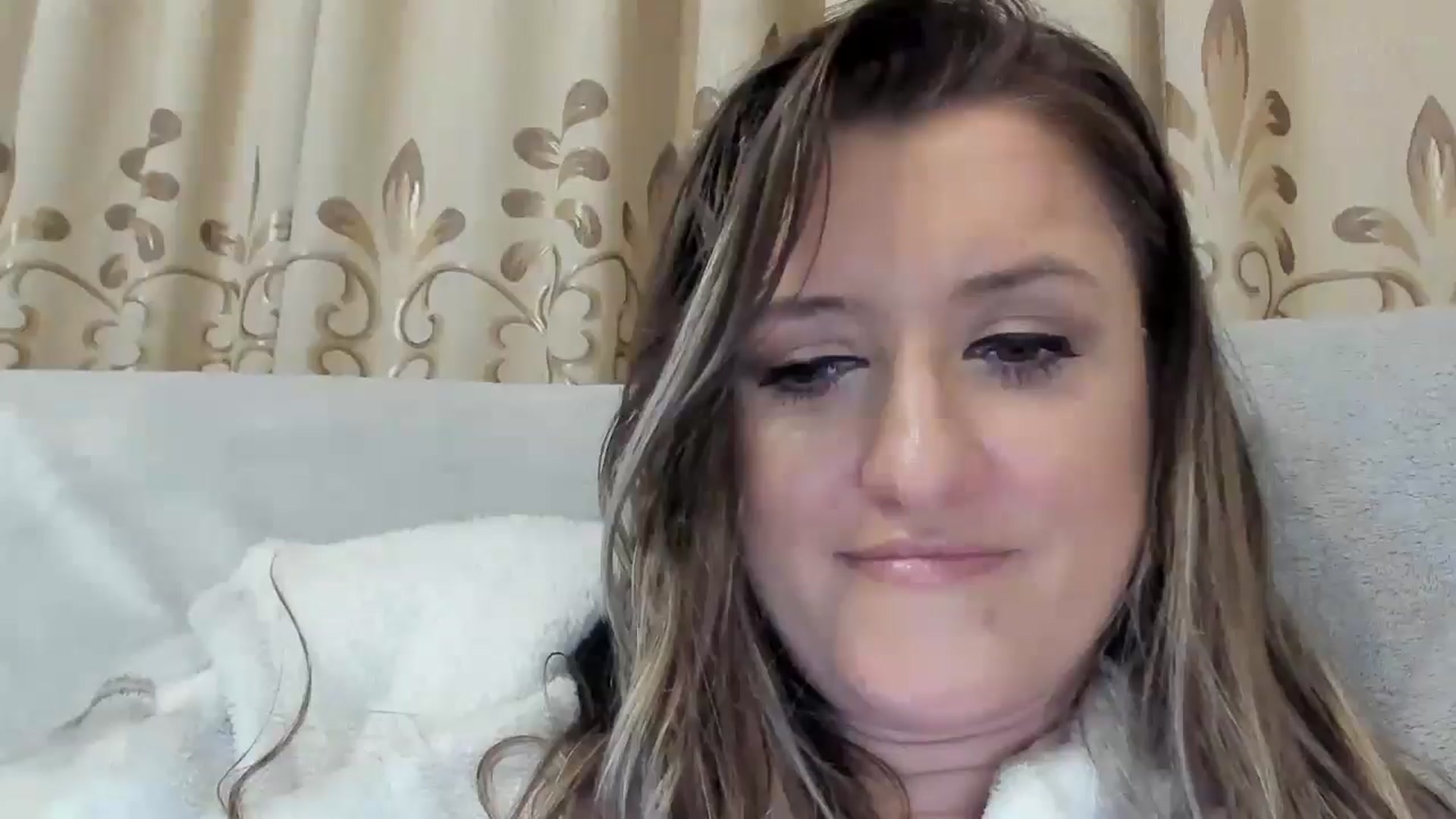 Gallery image thumbnail from BestDream's myfreecams stream on, 05/12/2025, 02:05 image 18 of 20