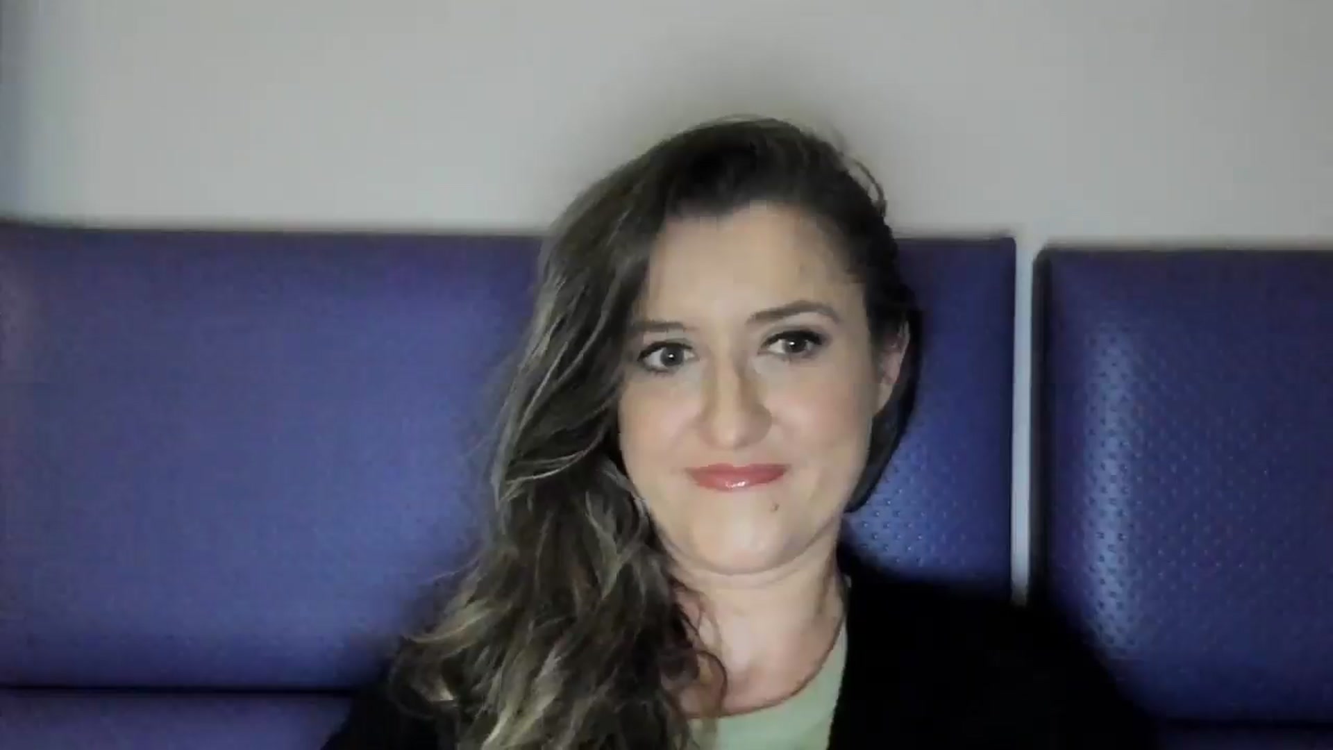 Gallery image thumbnail from BestDream's myfreecams stream on, 05/18/2025, 21:41 image 3 of 20
