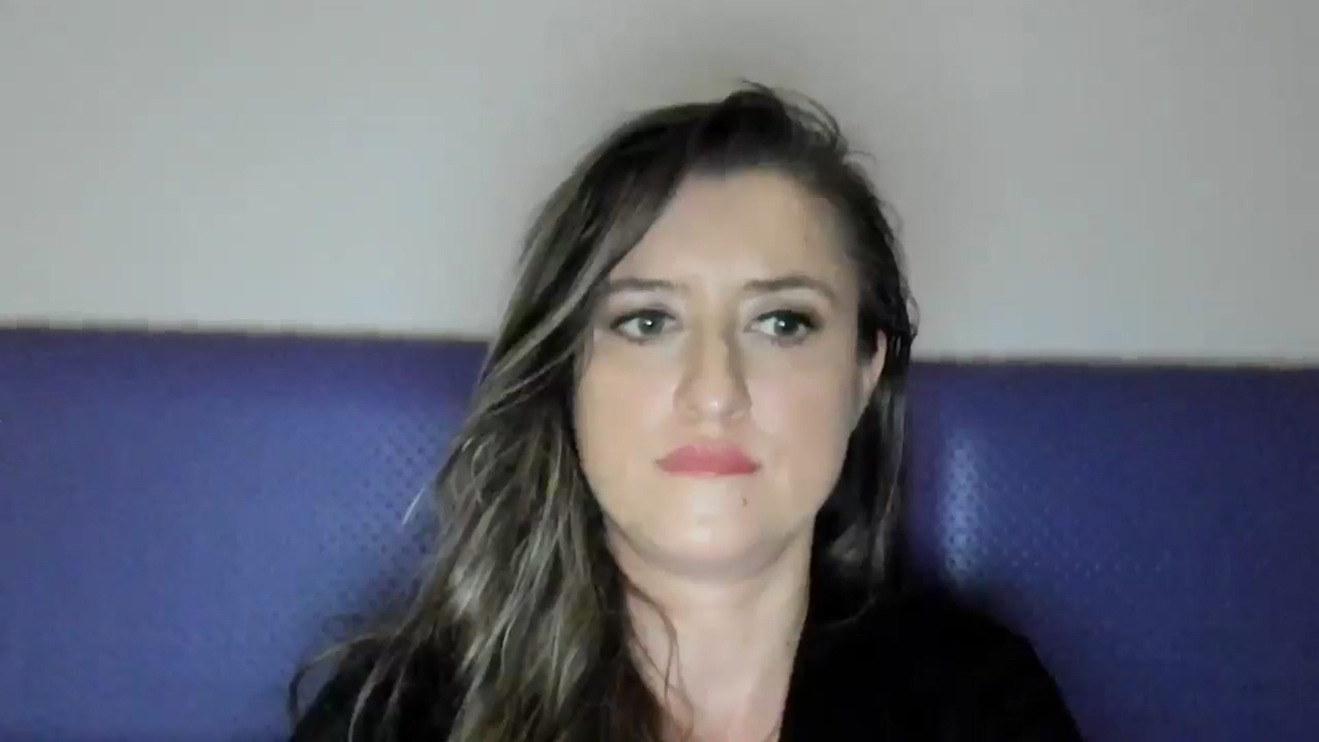 Gallery image thumbnail from BestDream's myfreecams stream on, 05/18/2025, 23:28 image 16 of 20