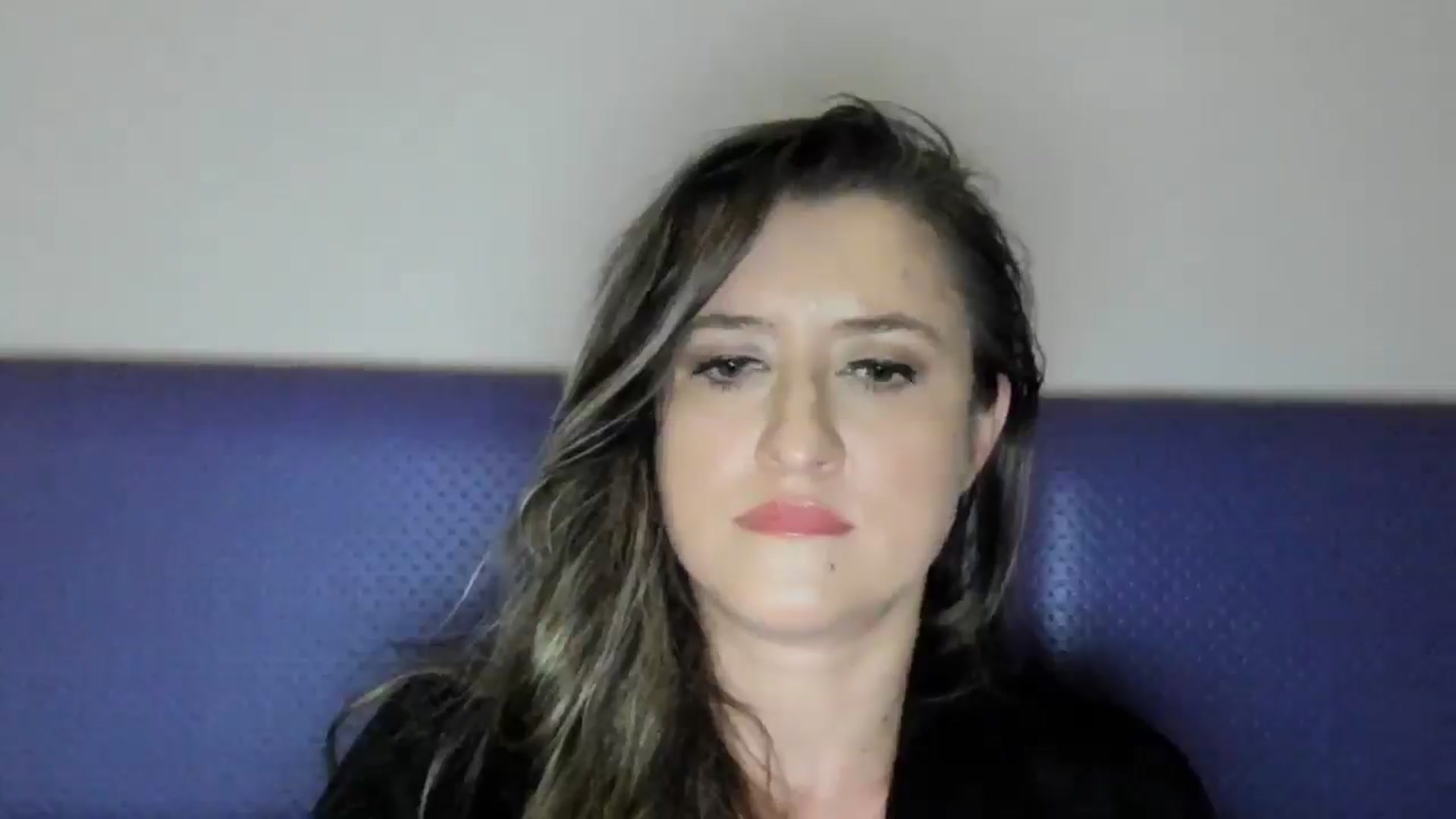 Gallery image thumbnail from BestDream's myfreecams stream on, 05/18/2025, 23:28 image 17 of 20
