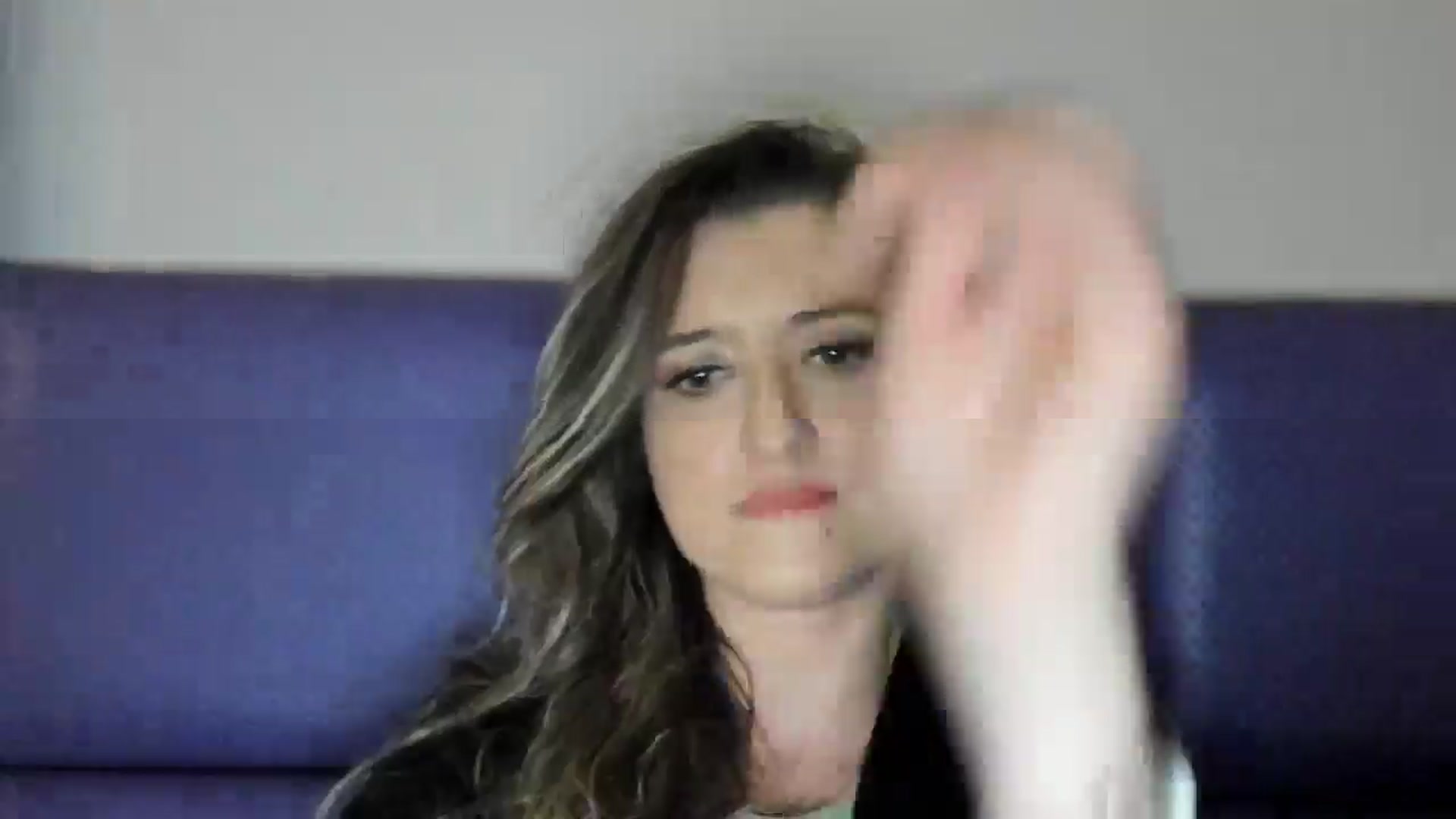 Gallery image thumbnail from BestDream's myfreecams stream on, 05/18/2025, 23:28 image 4 of 20