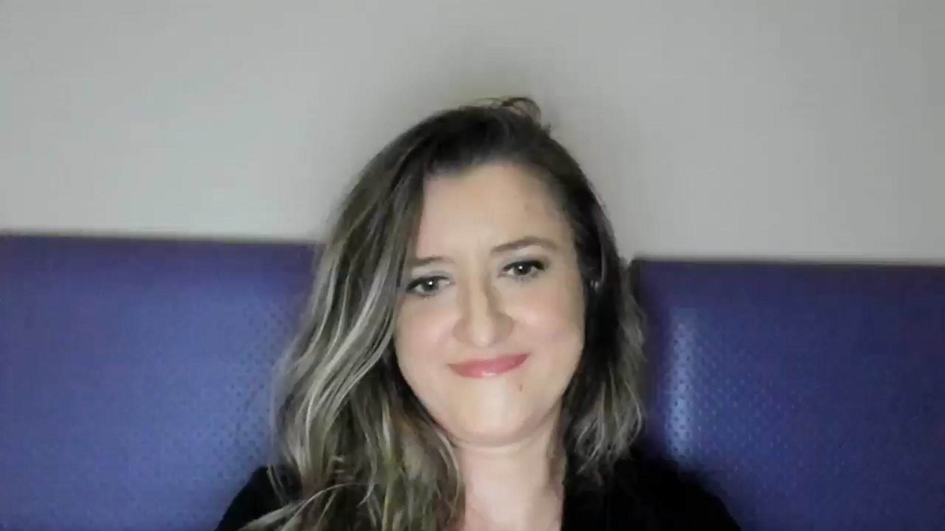Gallery image thumbnail from BestDream's myfreecams stream on, 05/19/2025, 24:14 image 15 of 20