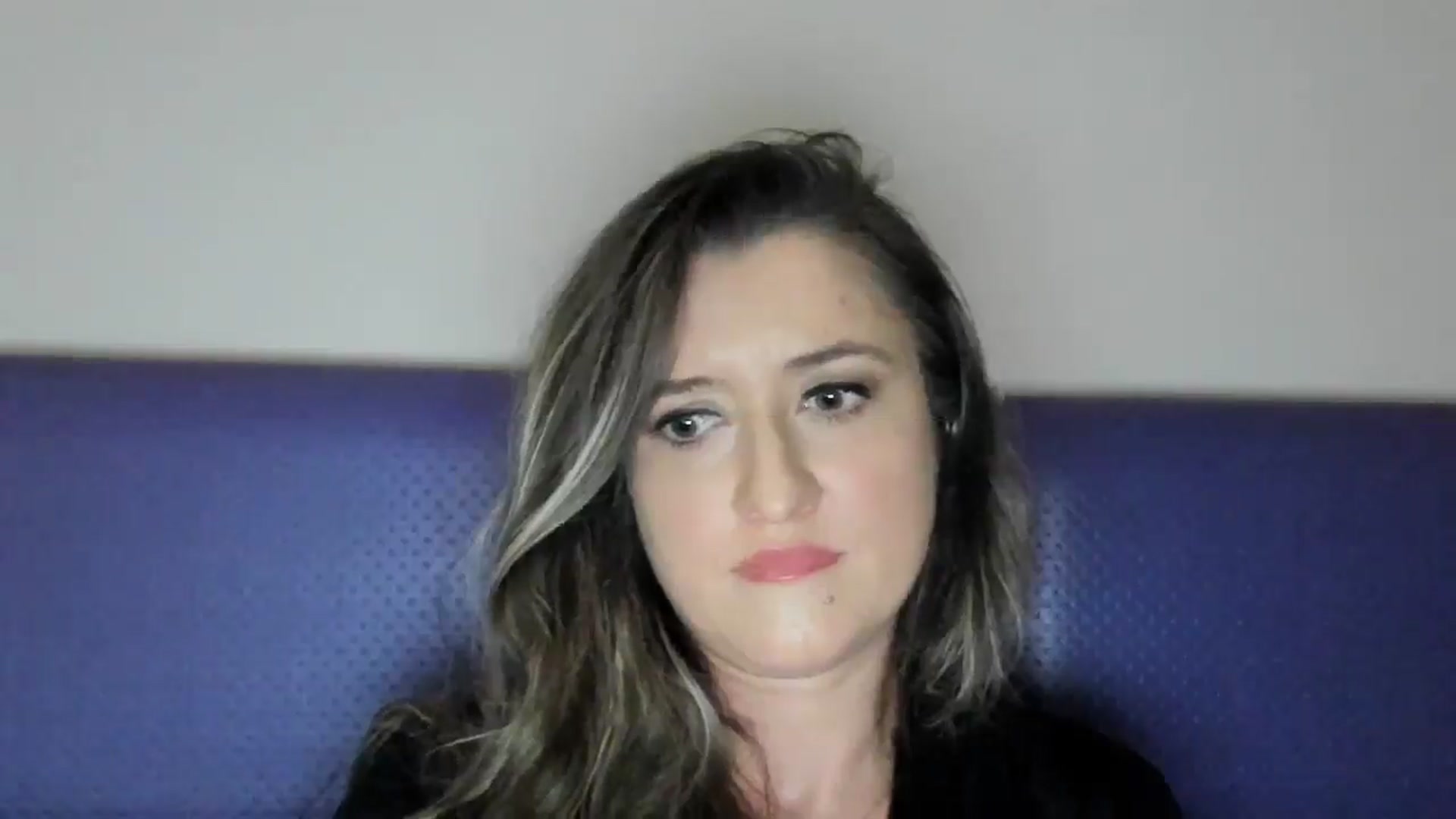 Gallery image thumbnail from BestDream's myfreecams stream on, 05/19/2025, 24:14 image 10 of 20
