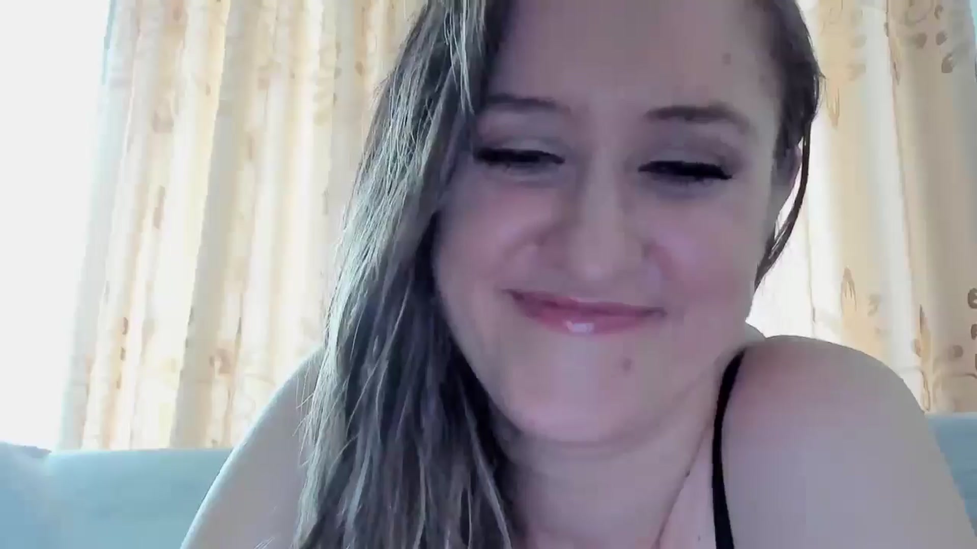 Gallery image thumbnail from BestDream's myfreecams stream on, 05/24/2025, 10:46 image 19 of 20