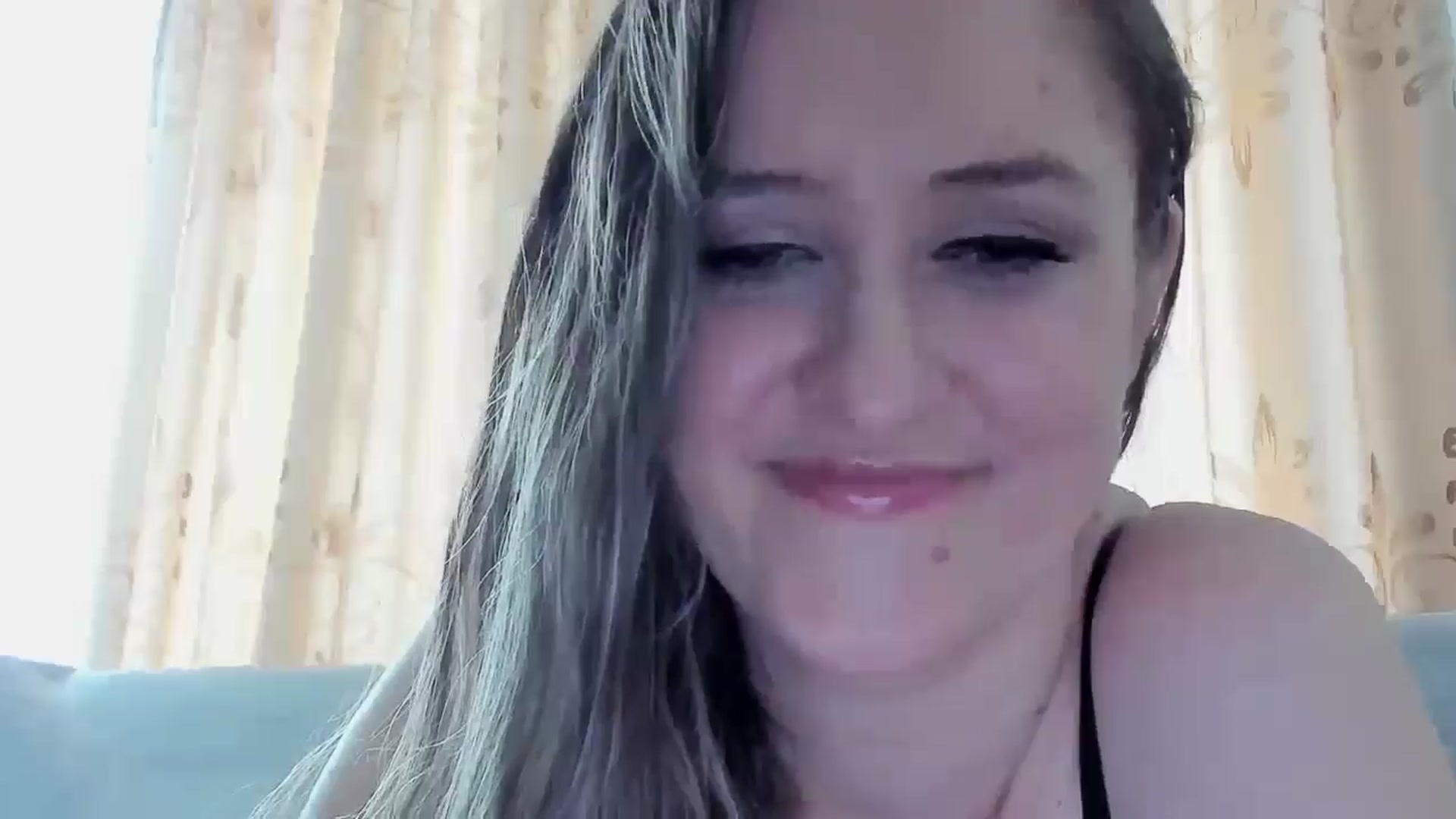 Gallery image thumbnail from BestDream's myfreecams stream on, 05/24/2025, 10:46 image 17 of 20