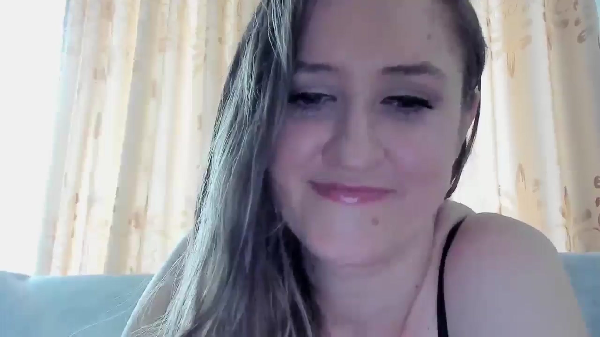 Gallery image thumbnail from BestDream's myfreecams stream on, 05/24/2025, 10:46 image 14 of 20