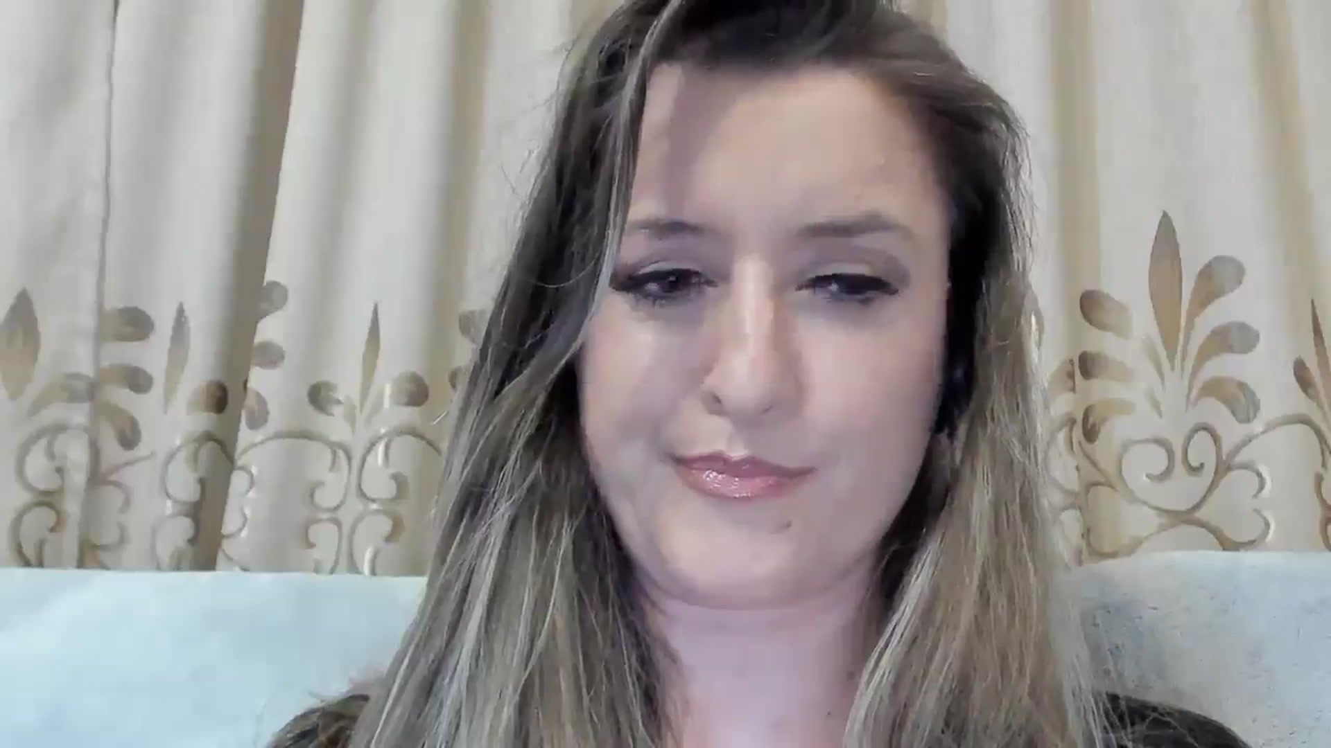 Gallery image thumbnail from BestDream's myfreecams stream on, 05/24/2025, 22:09 image 15 of 20