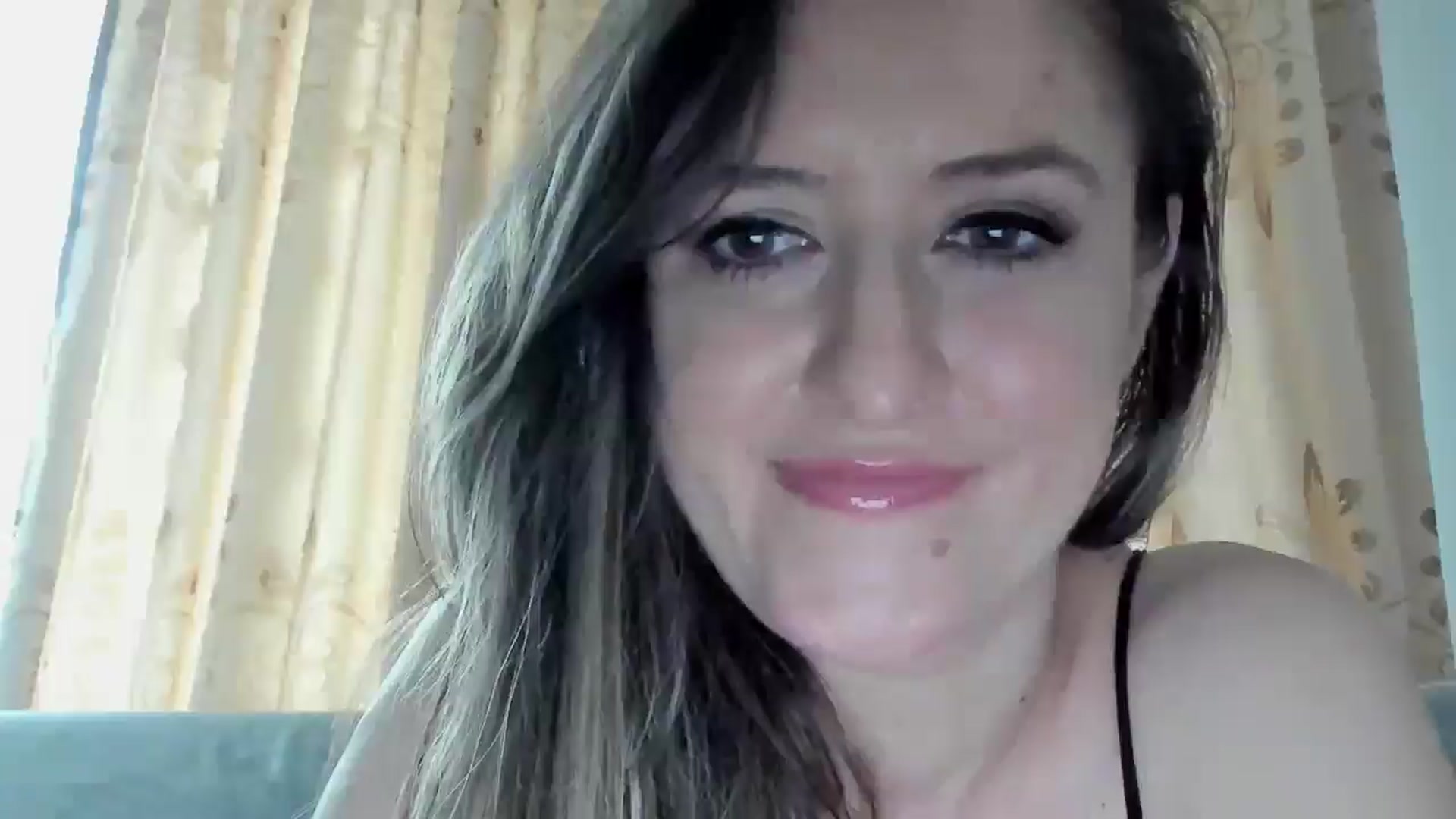 Gallery image thumbnail from BestDream's myfreecams stream on, 05/26/2025, 11:43 image 2 of 20