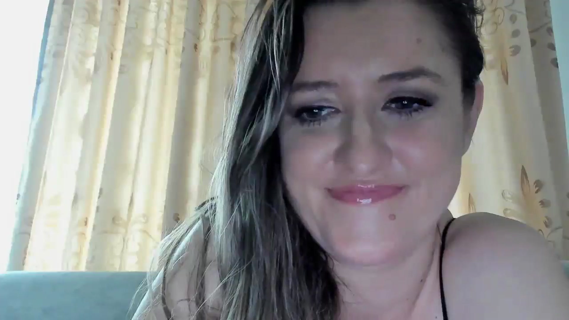 Gallery image thumbnail from BestDream's myfreecams stream on, 05/26/2025, 12:59 image 10 of 20