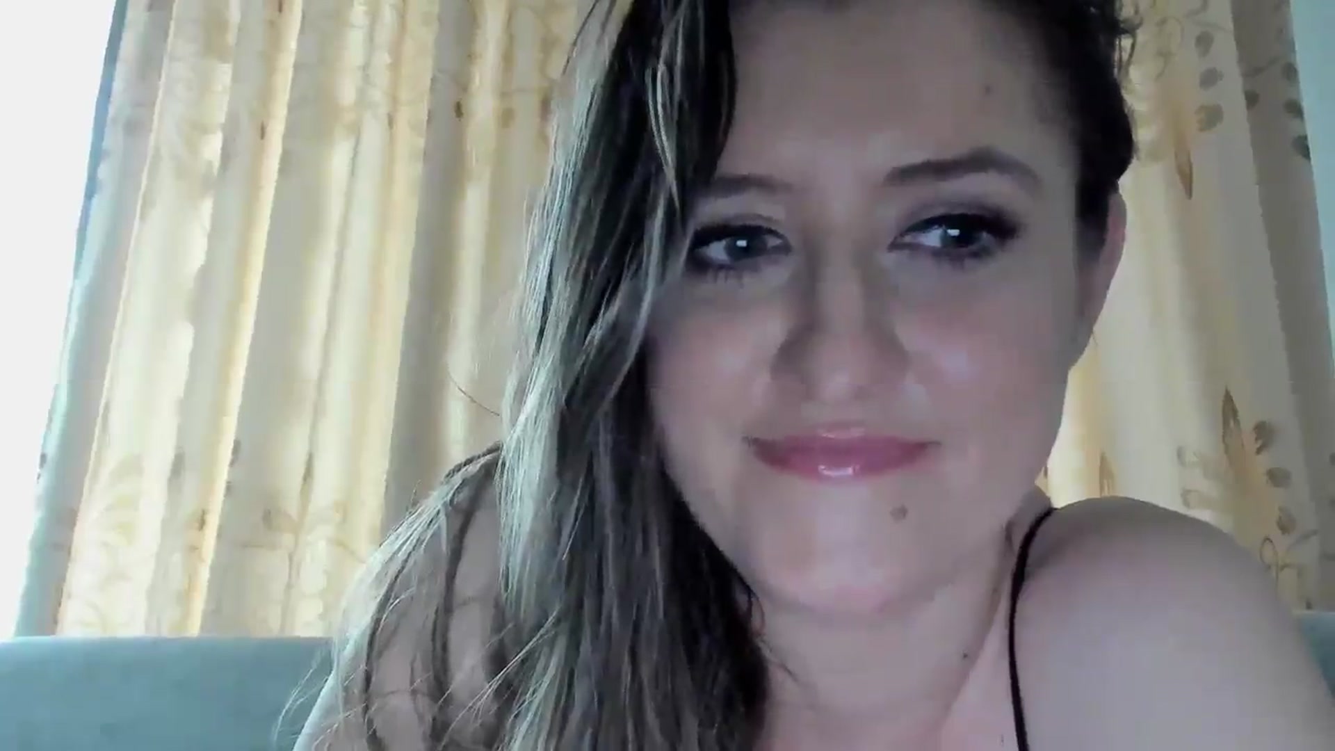 Gallery image thumbnail from BestDream's myfreecams stream on, 05/26/2025, 12:59 image 12 of 20