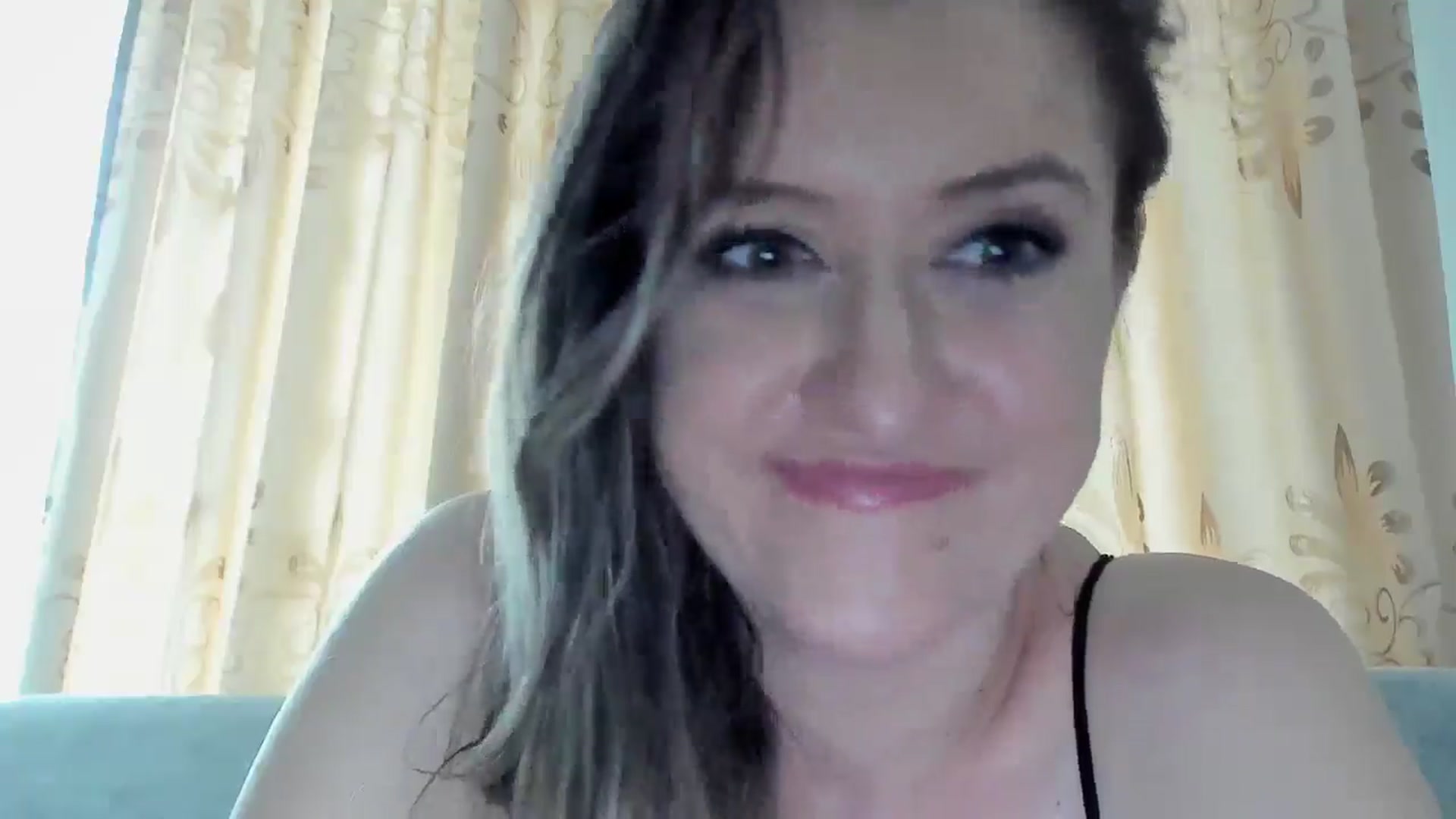Gallery image thumbnail from BestDream's myfreecams stream on, 05/26/2025, 13:15 image 12 of 20
