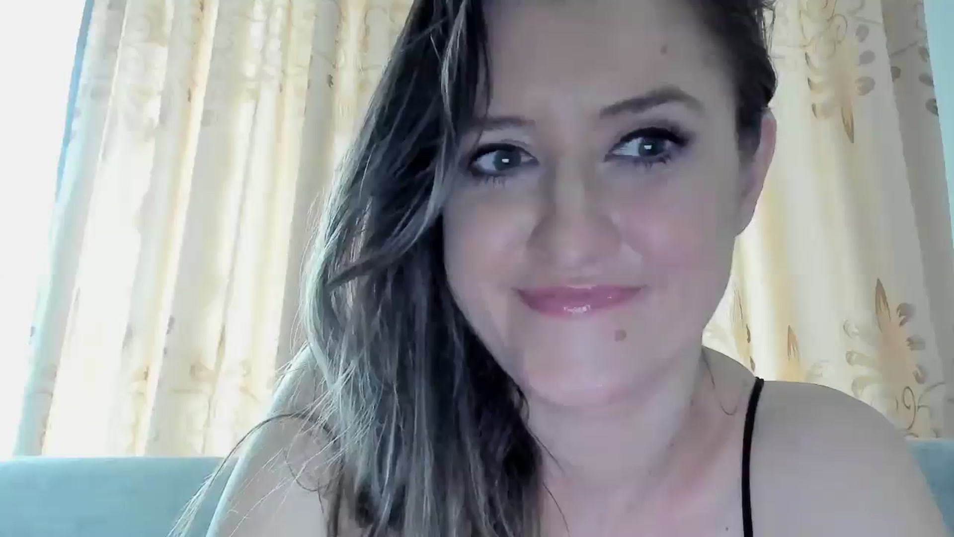 Gallery image thumbnail from BestDream's myfreecams stream on, 05/26/2025, 13:15 image 19 of 20