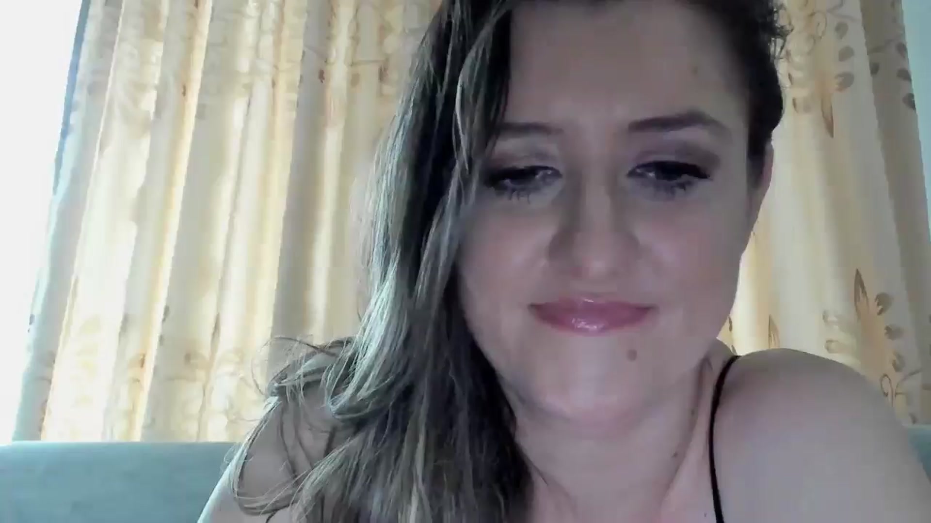 Gallery image thumbnail from BestDream's myfreecams stream on, 05/26/2025, 13:15 image 6 of 20
