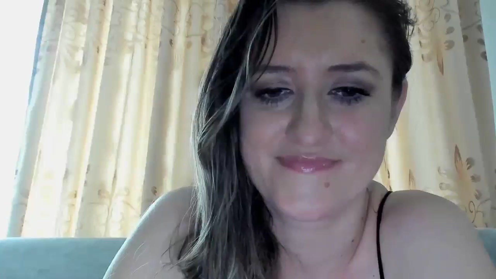 Gallery image thumbnail from BestDream's myfreecams stream on, 05/26/2025, 13:15 image 10 of 20