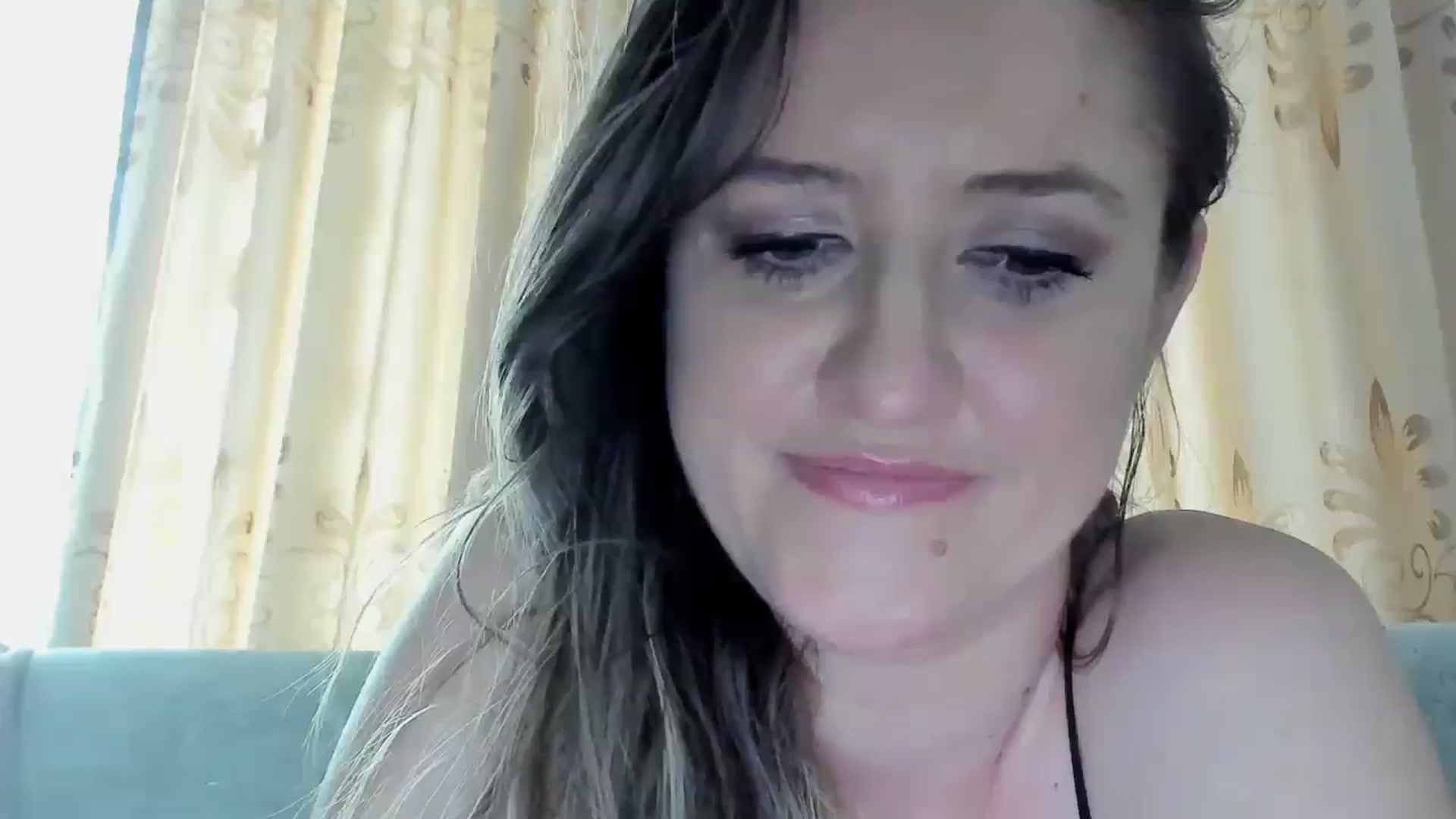 Gallery image thumbnail from BestDream's myfreecams stream on, 05/26/2025, 14:31 image 4 of 20