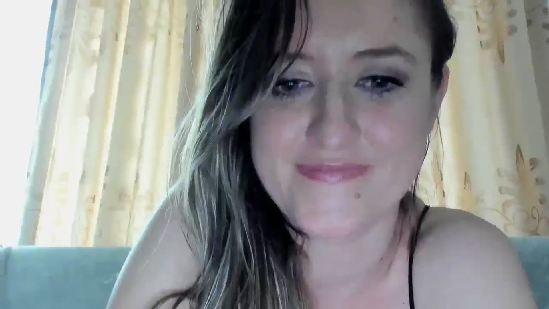 Gallery image thumbnail from BestDream's myfreecams stream on, 05/26/2025, 14:31 image 9 of 20