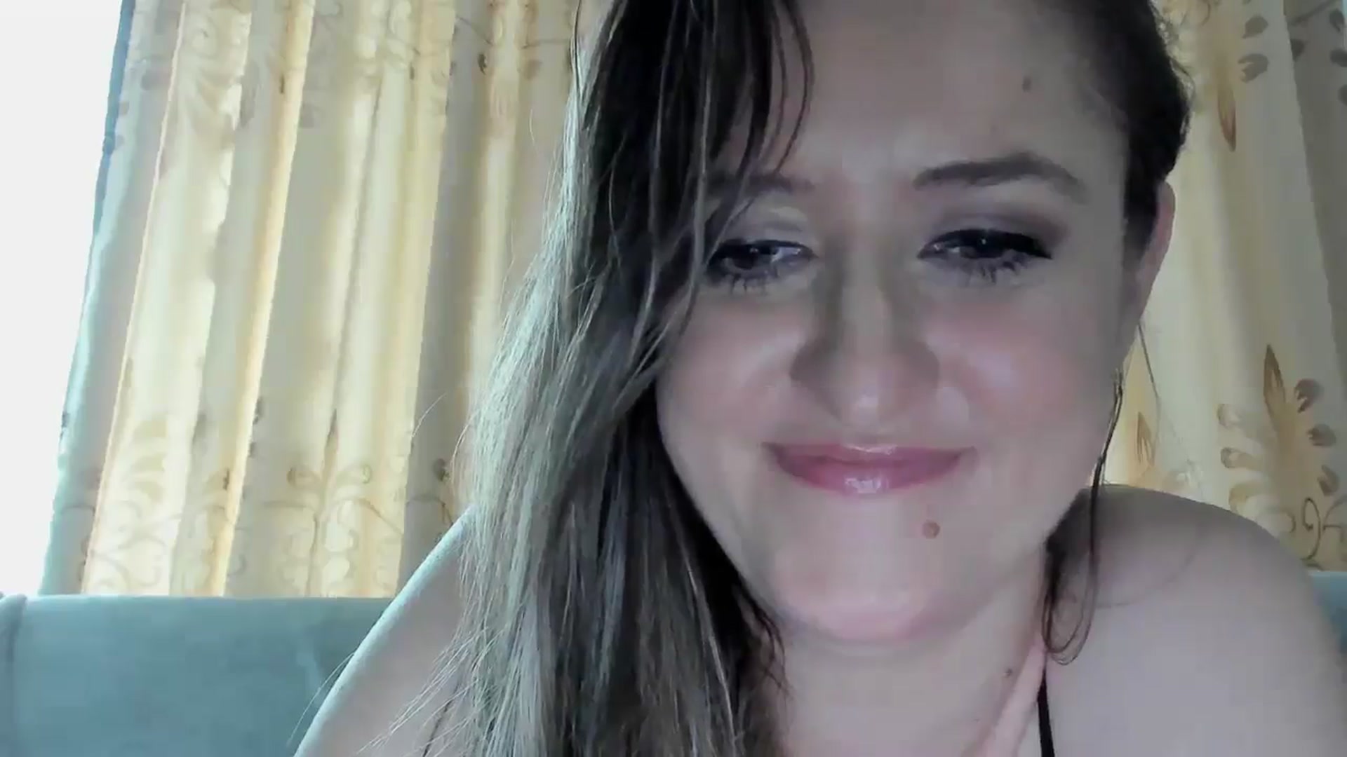 Gallery image thumbnail from BestDream's myfreecams stream on, 05/26/2025, 14:31 image 19 of 20