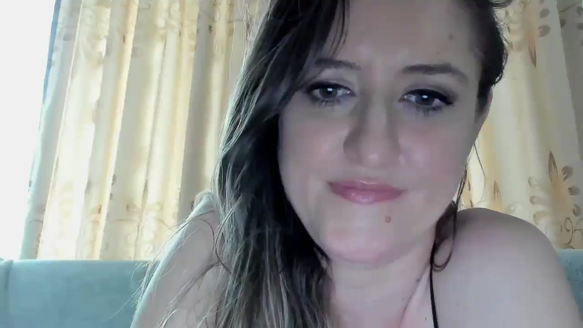 Gallery image thumbnail from BestDream's myfreecams stream on, 05/26/2025, 14:31 image 5 of 20