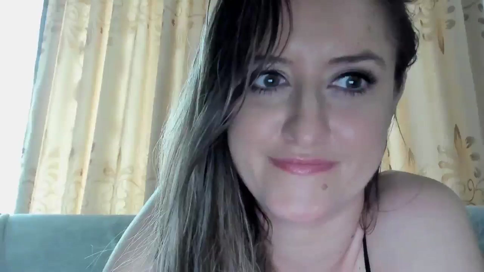 Gallery image thumbnail from BestDream's myfreecams stream on, 05/26/2025, 14:31 image 18 of 20