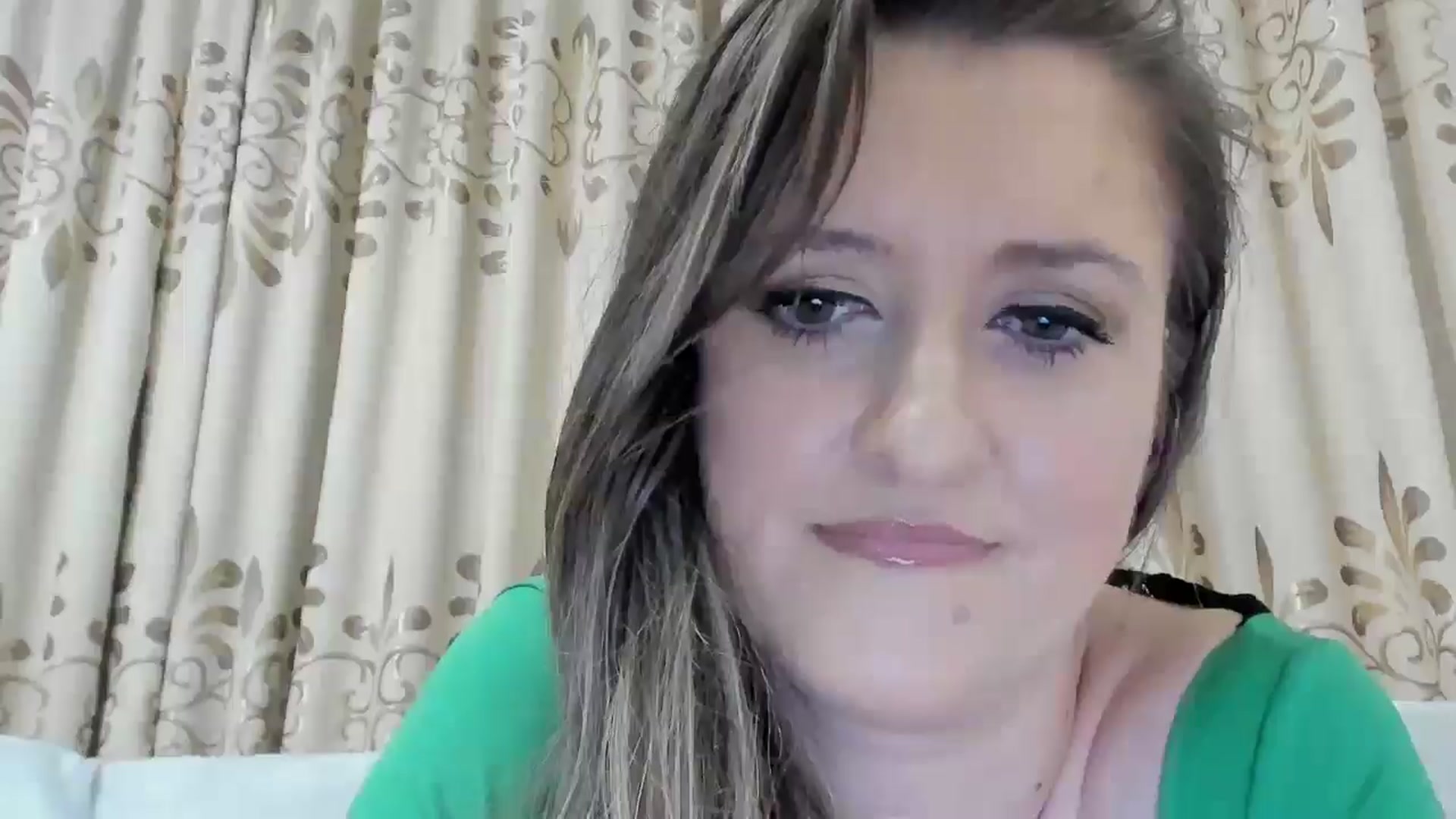 Gallery image thumbnail from BestDream's myfreecams stream on, 05/26/2025, 22:41 image 16 of 20