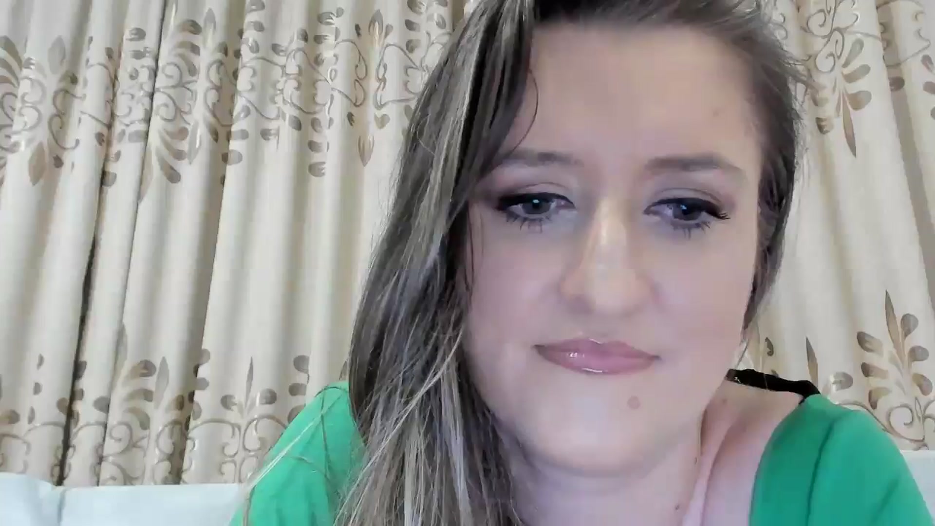Gallery image thumbnail from BestDream's myfreecams stream on, 05/26/2025, 22:41 image 4 of 20