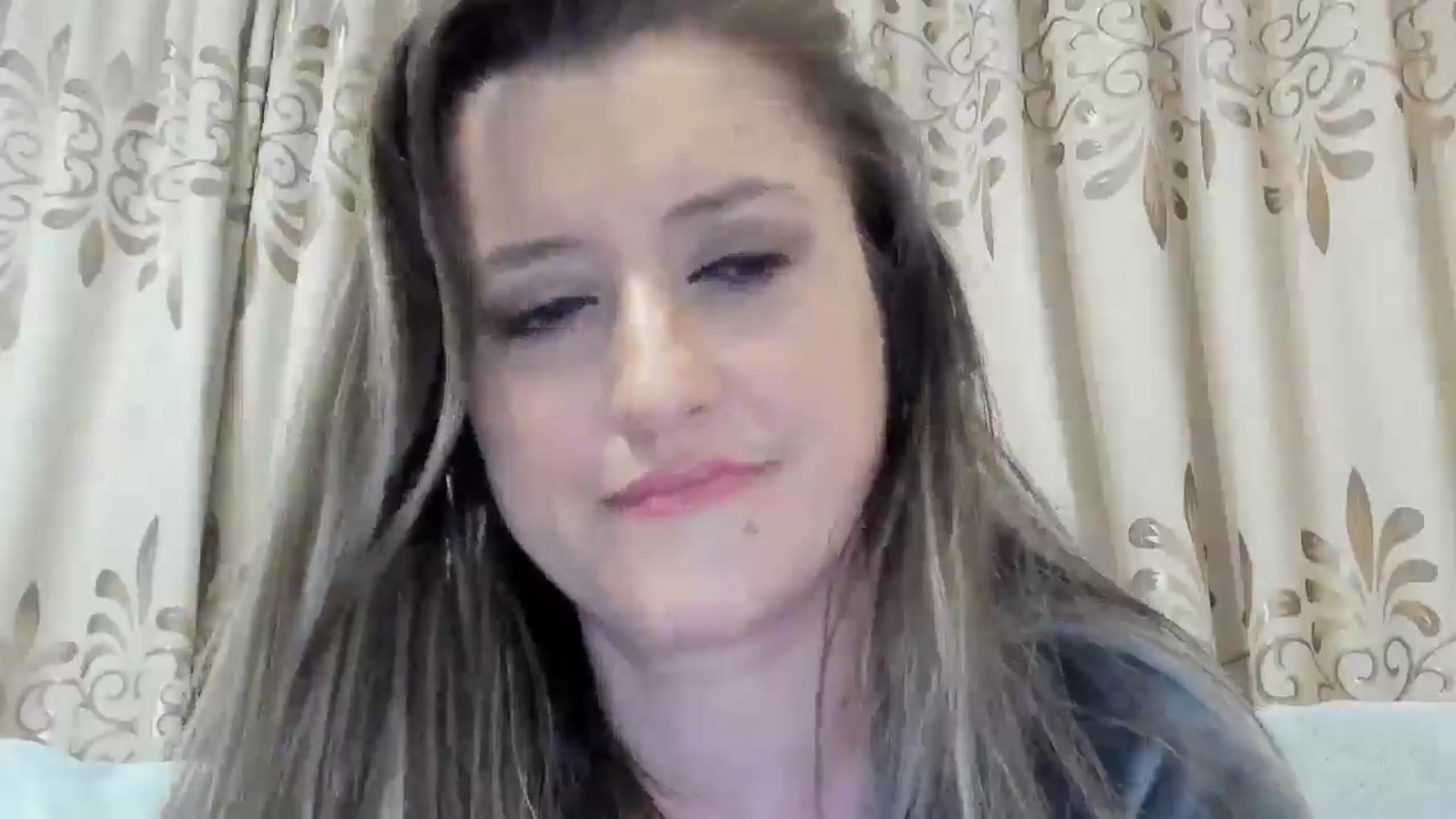 Gallery image thumbnail from BestDream's myfreecams stream on, 06/01/2025, 23:36 image 3 of 20
