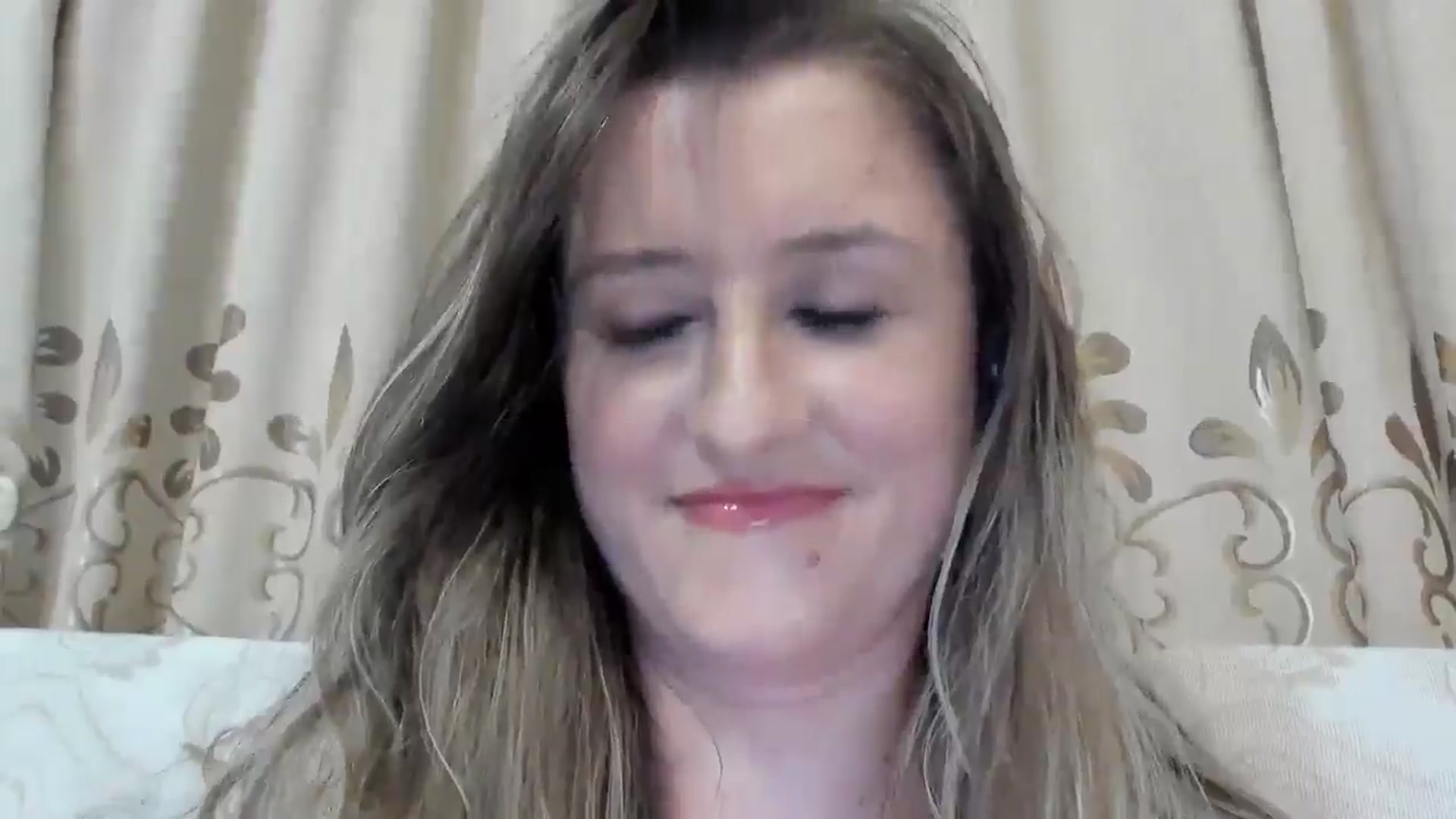 Gallery image thumbnail from BestDream's myfreecams stream on, 06/09/2025, 22:48 image 3 of 20